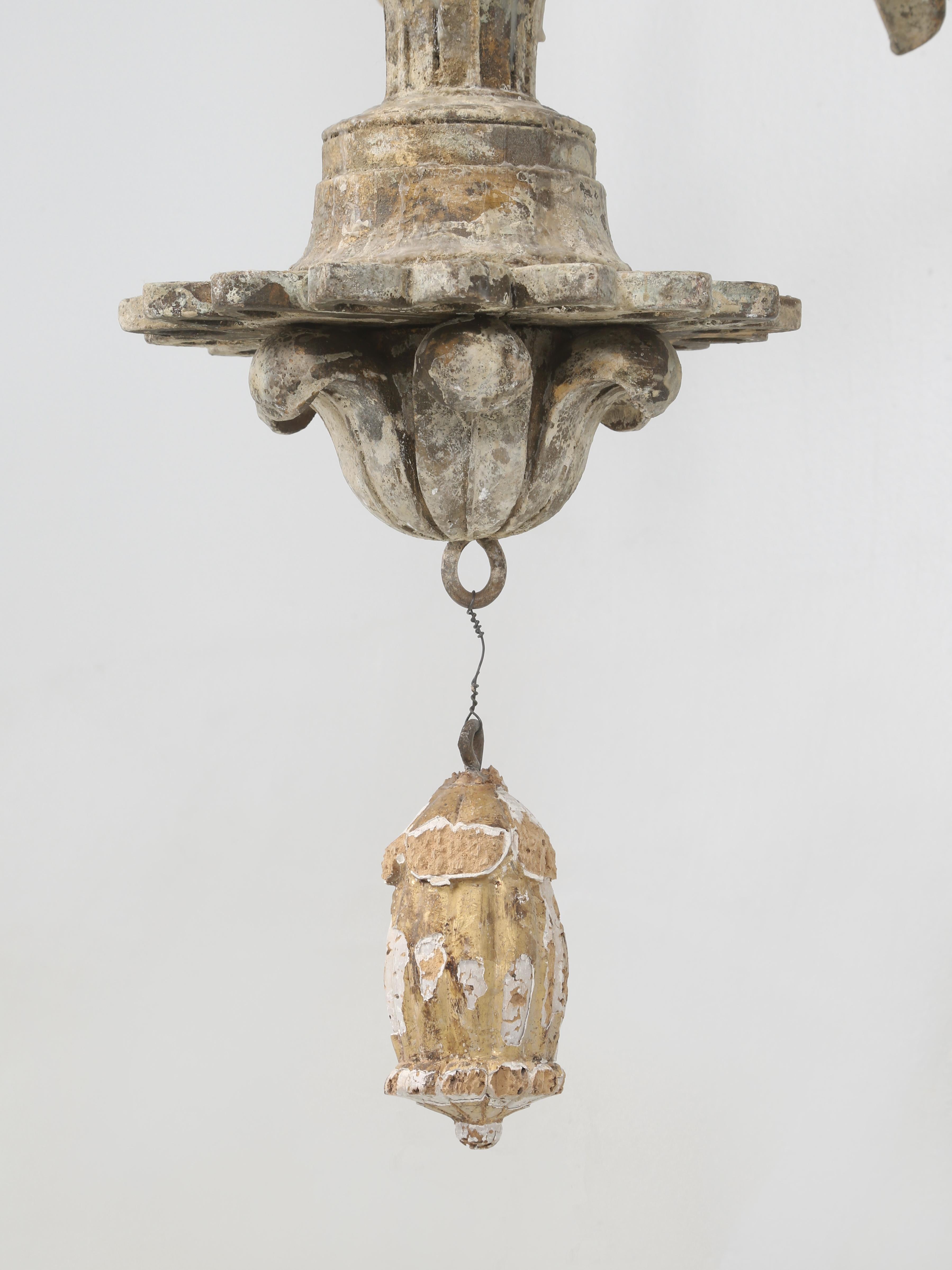 Antique Italian Chandelier Hand-Carved Wood in Old Paint Rewired Great Patina For Sale 10