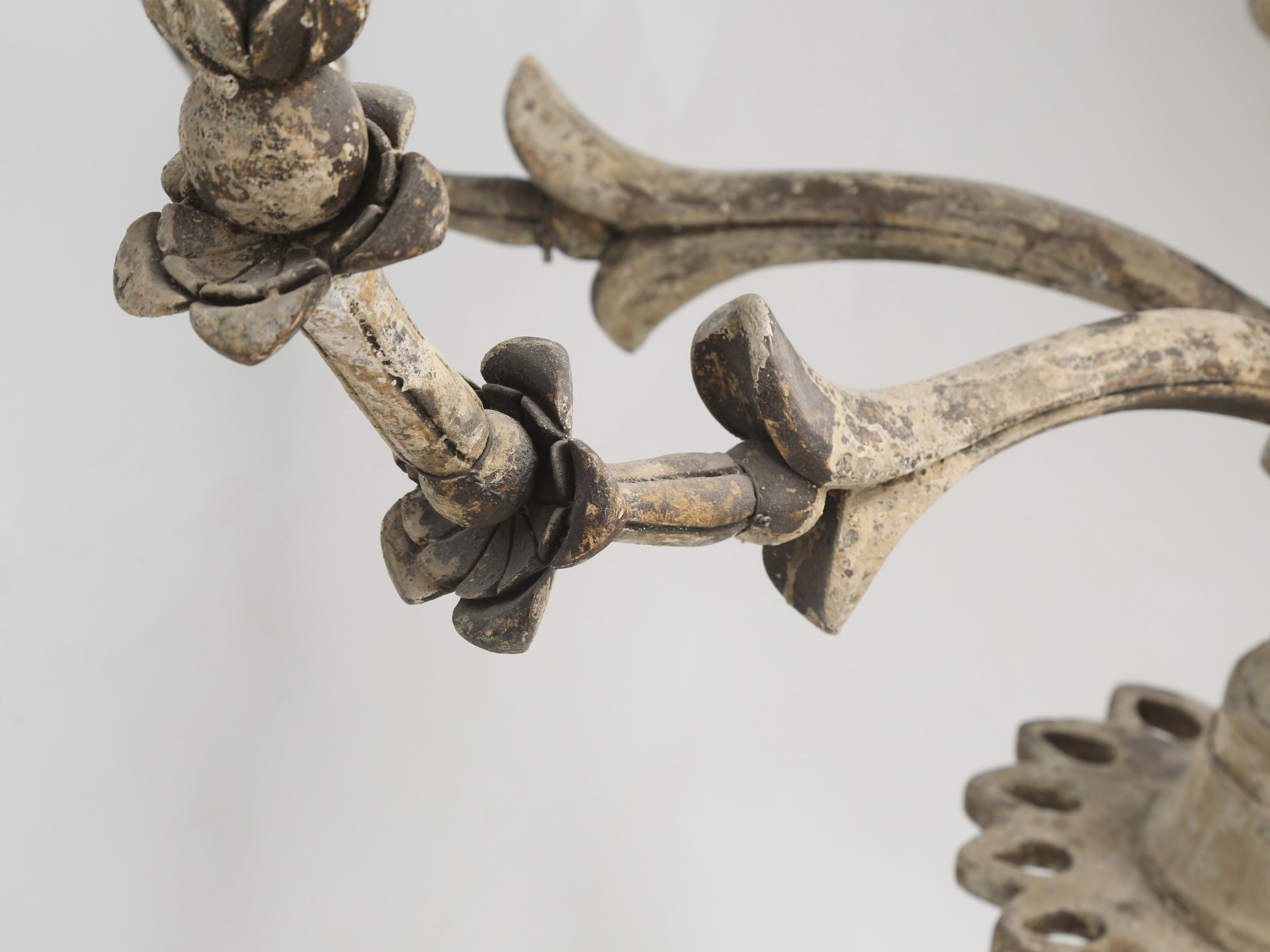 Antique Italian Chandelier Hand-Carved Wood in Old Paint Rewired Great Patina For Sale 4