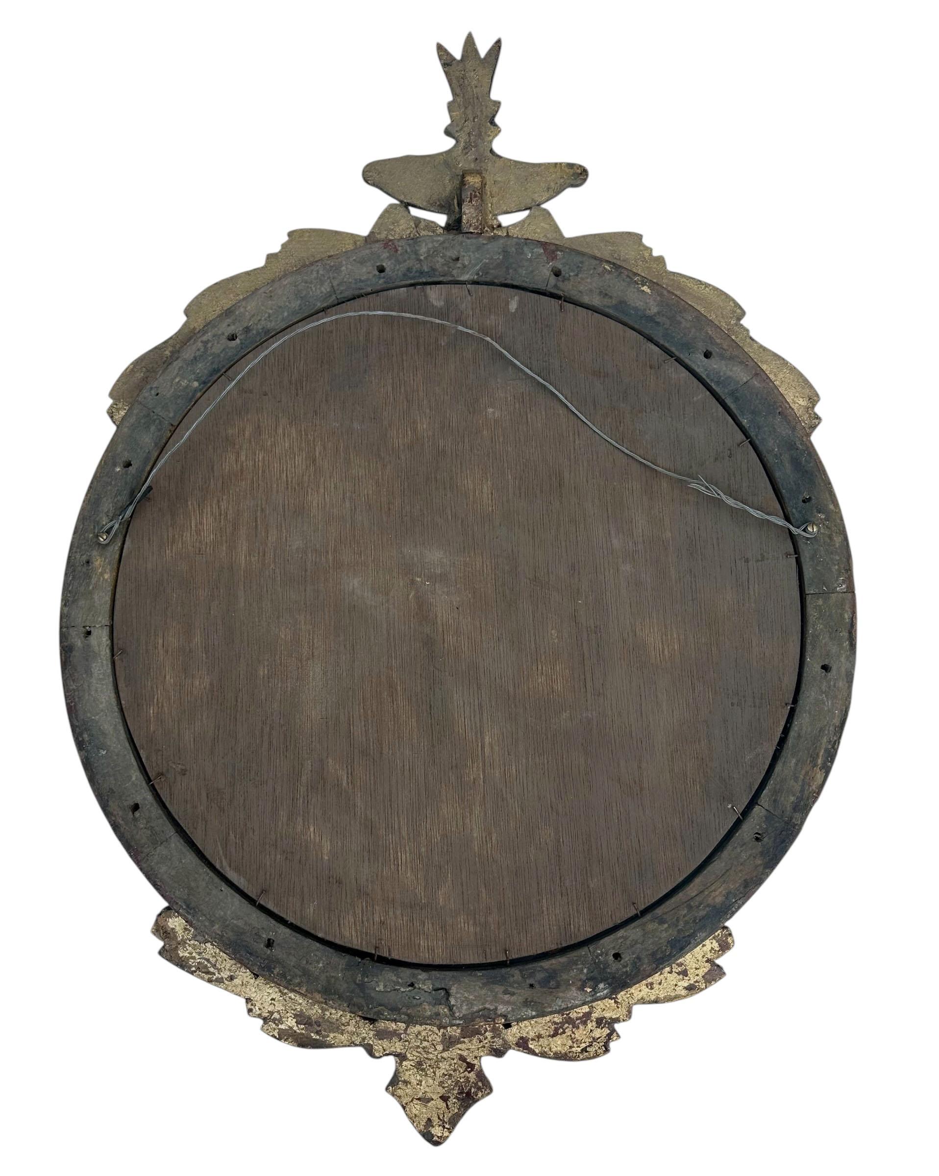 Antiker italienischer runder vergoldeter Wood Mirror (Spiegel) im Angebot