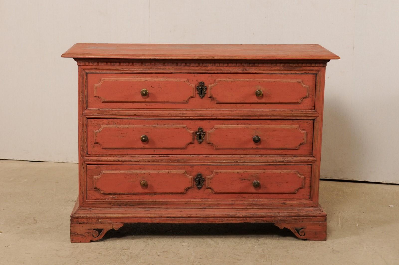 Antique Italian Commode of Three Graduated Drawers in Muted Red Color In Good Condition For Sale In Atlanta, GA