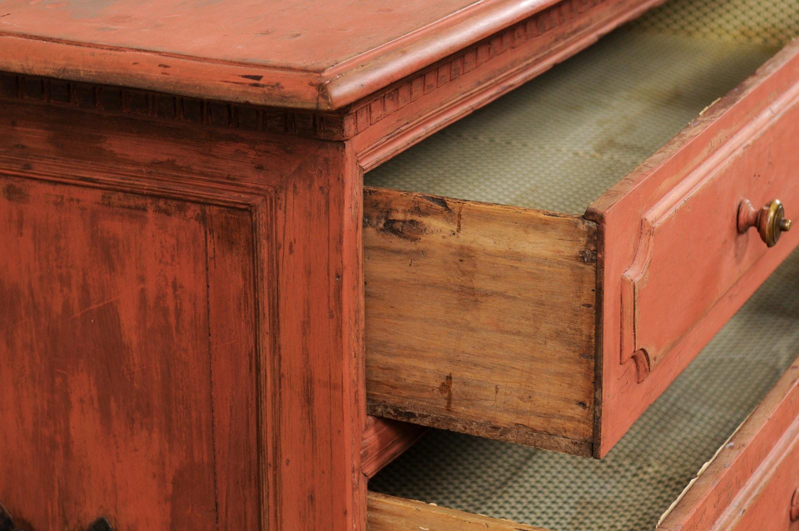 Antique Italian Commode of Three Graduated Drawers in Muted Red Color For Sale 3