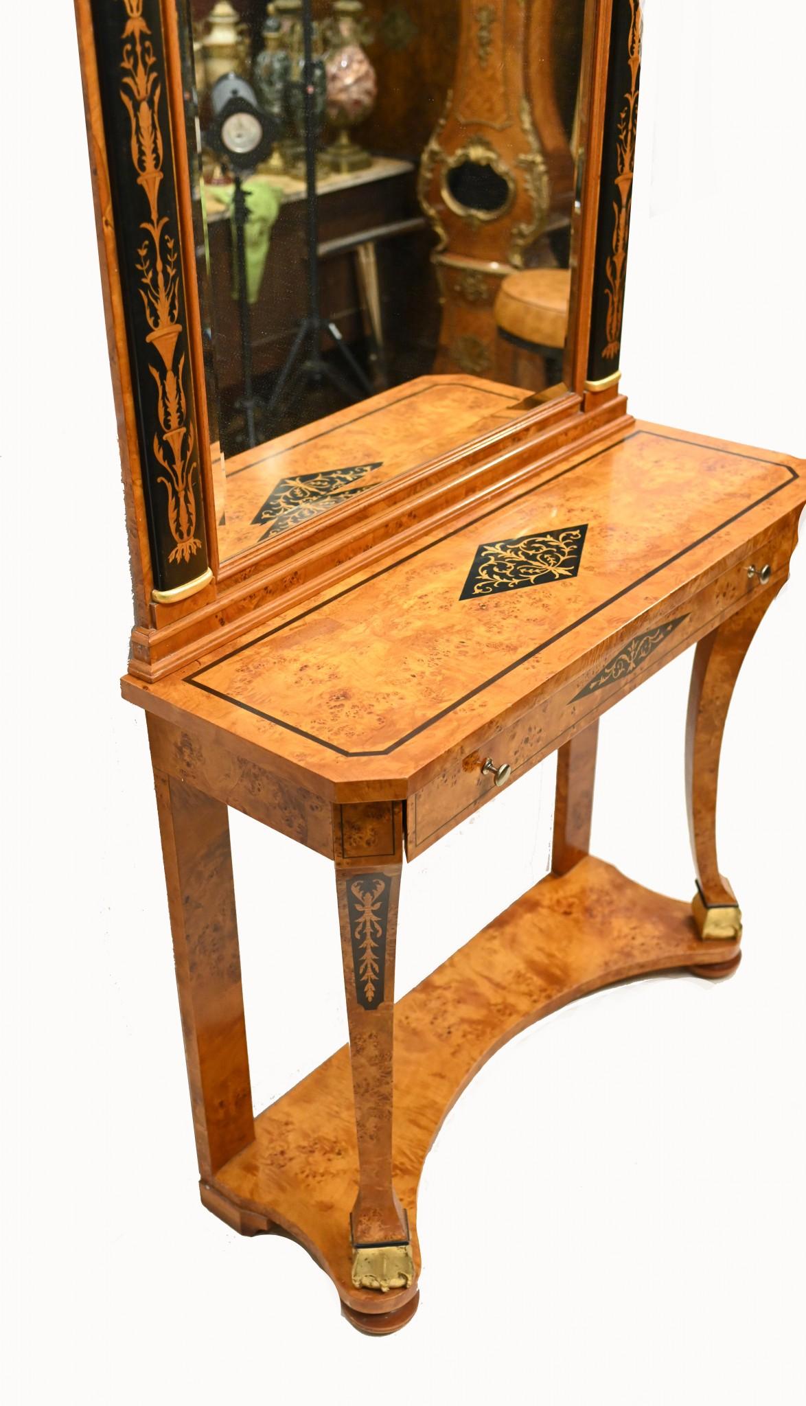 Table console italienne ancienne et miroir incrusté d'ébène de bois de satin en vente 8