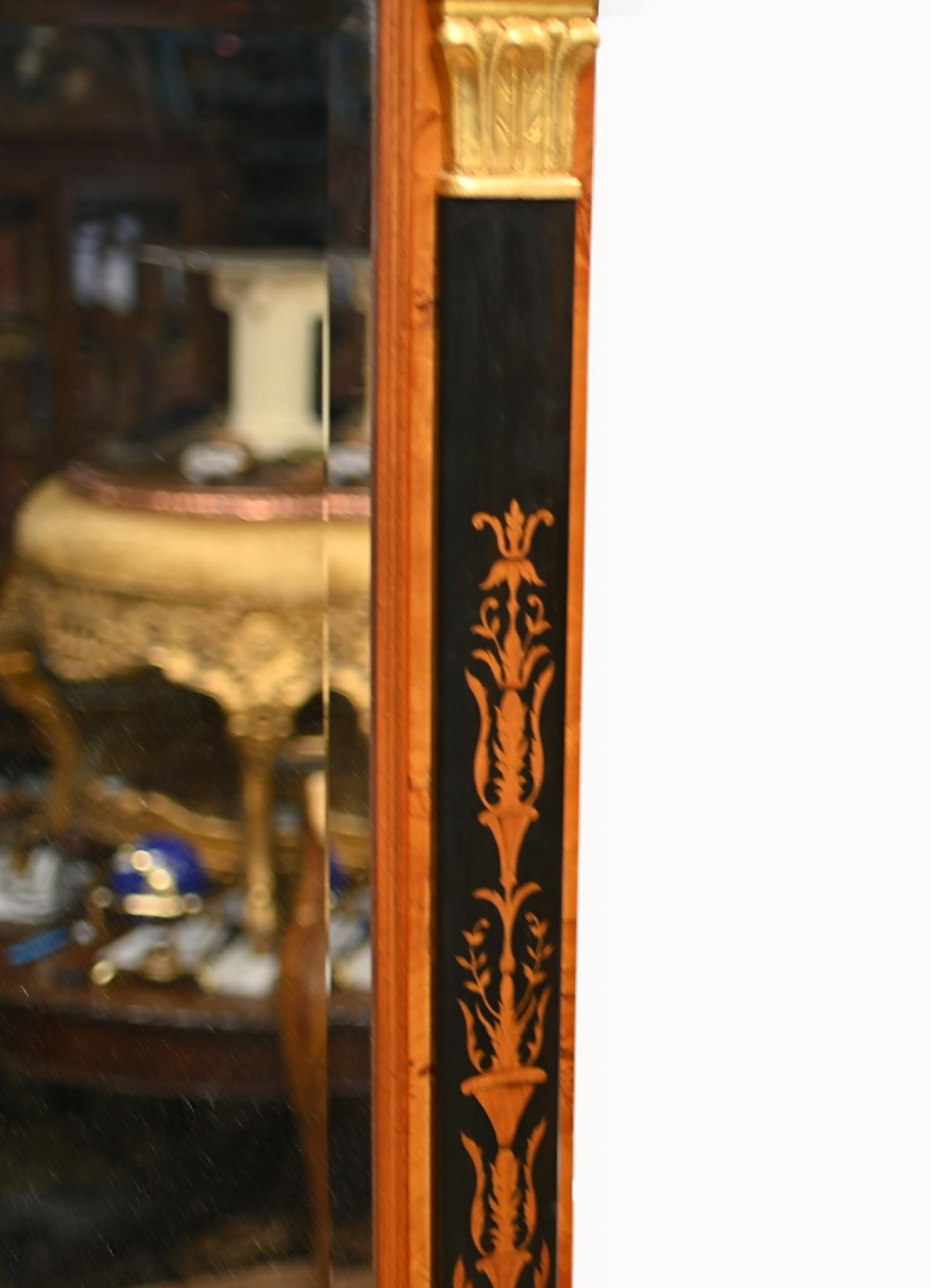Table console italienne ancienne et miroir incrusté d'ébène de bois de satin Bon état - En vente à Potters Bar, GB