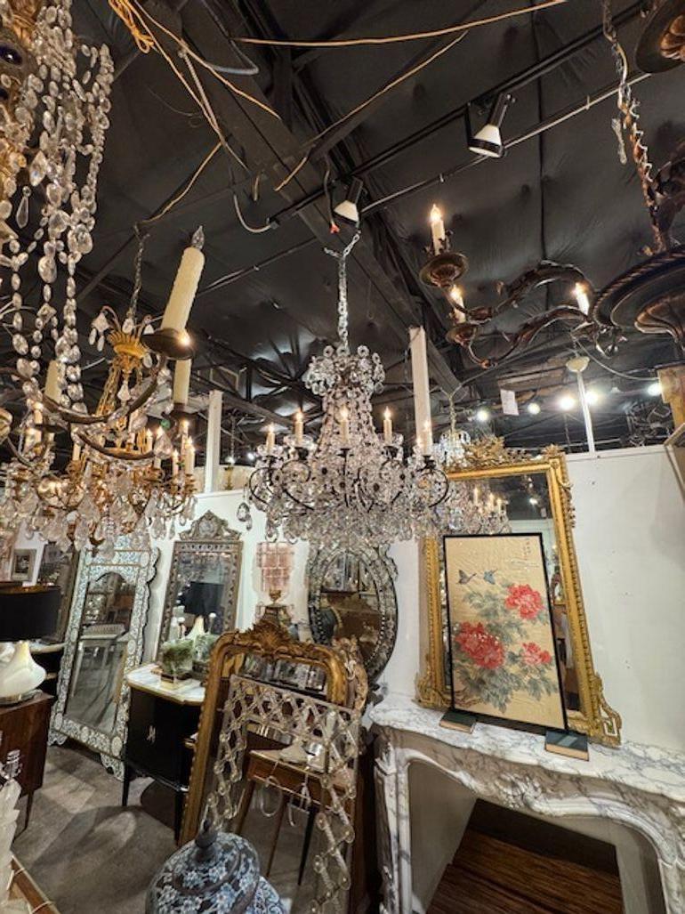 Lustre italien ancien en cristal avec fleurs Bon état - En vente à Dallas, TX