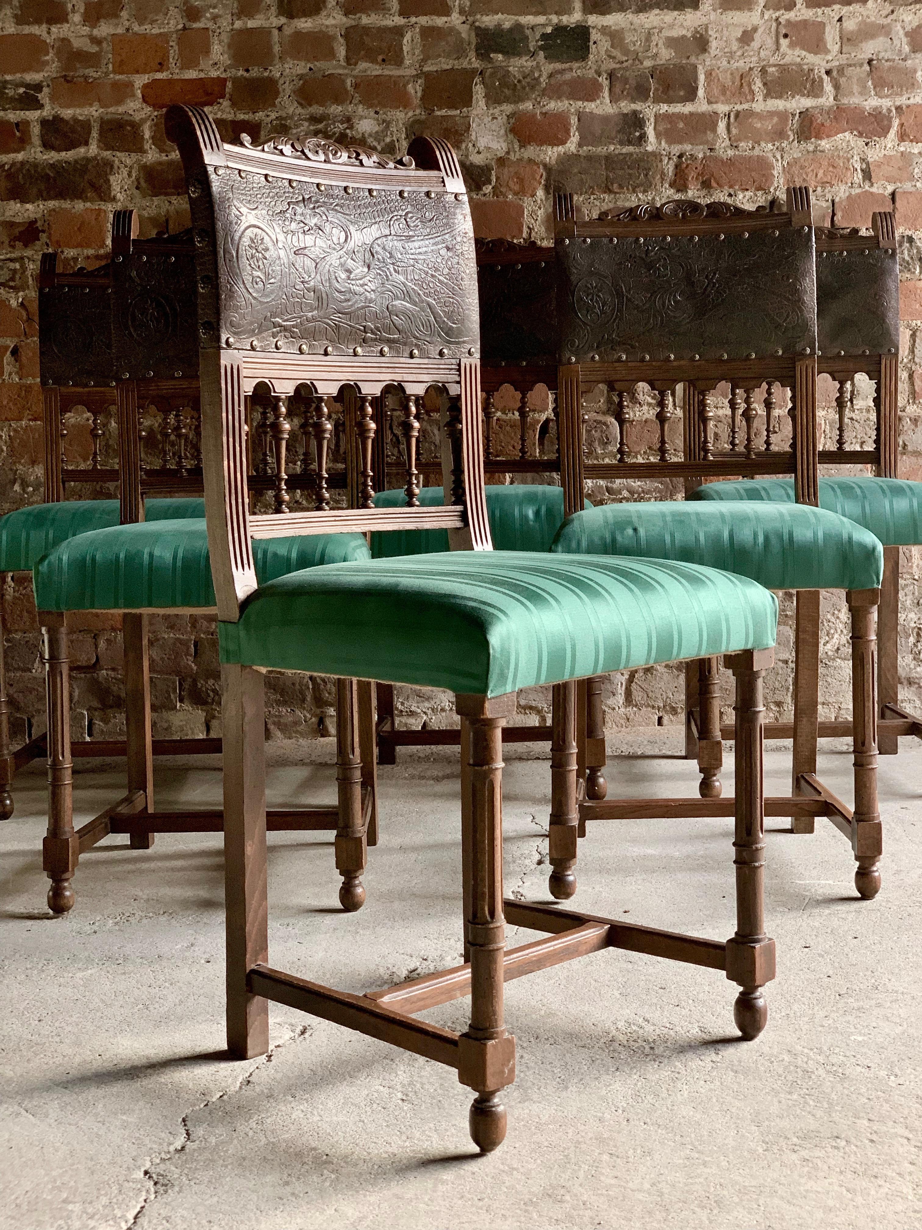 Antique Italian Dining Chairs Set of Six Oak Leather Italian, 19th Century (Spätes 19. Jahrhundert)