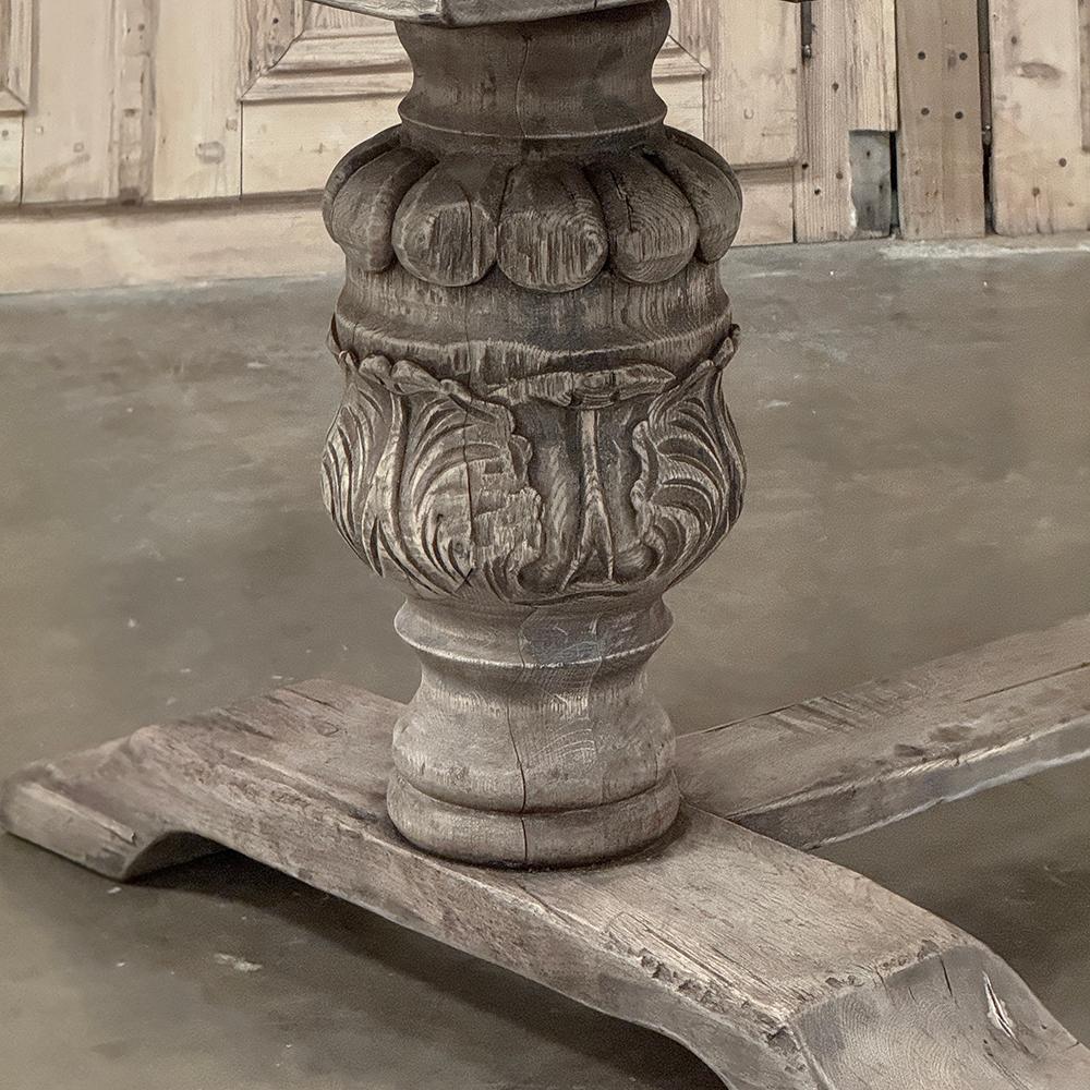 Table de salle à manger italienne ancienne en sycomore rayé en vente 6