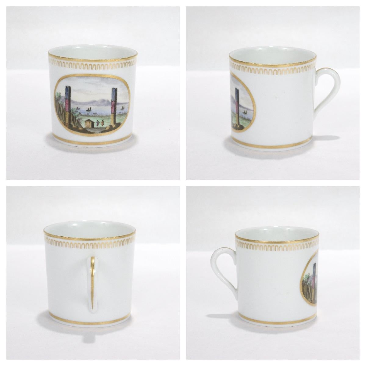 Antike italienische Doccia Topographical Porzellan Neoklassizistische Tasse und Untertasse (19. Jahrhundert) im Angebot