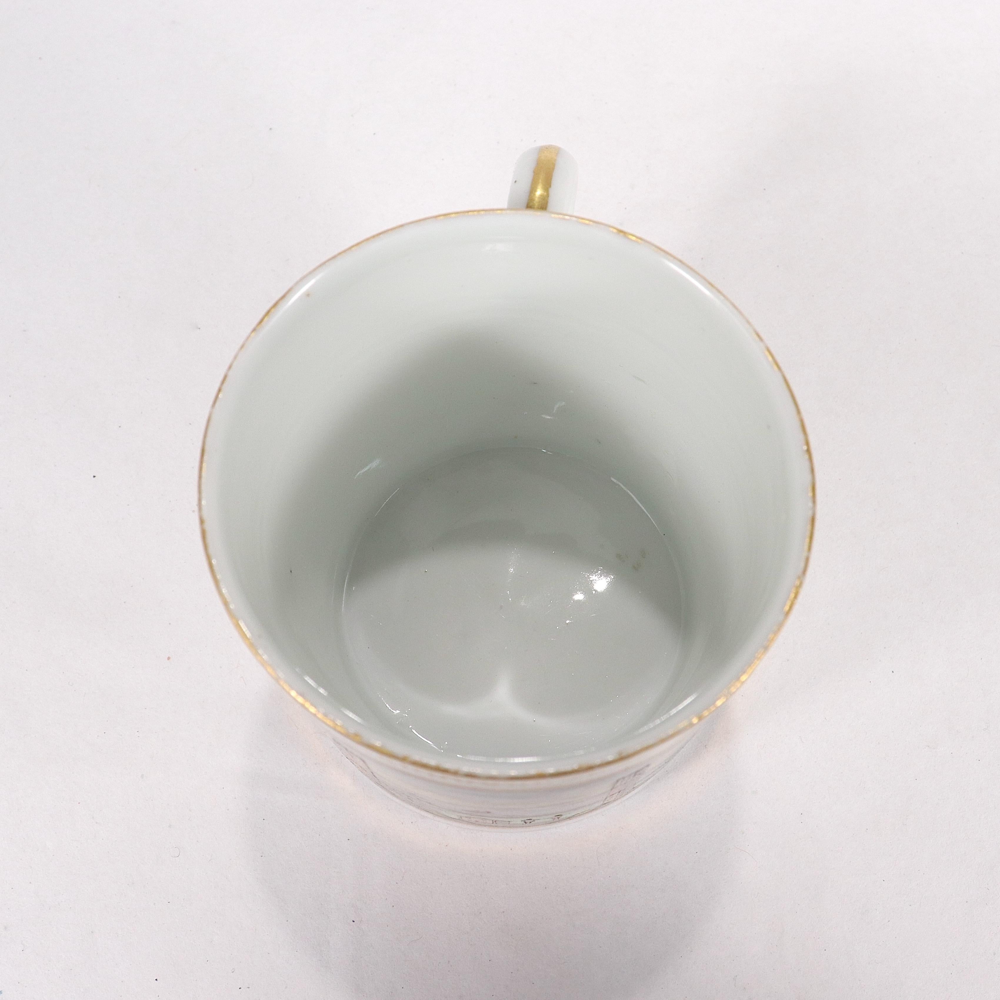 Antike italienische Doccia Topographical Porzellan Neoklassizistische Tasse und Untertasse im Angebot 1