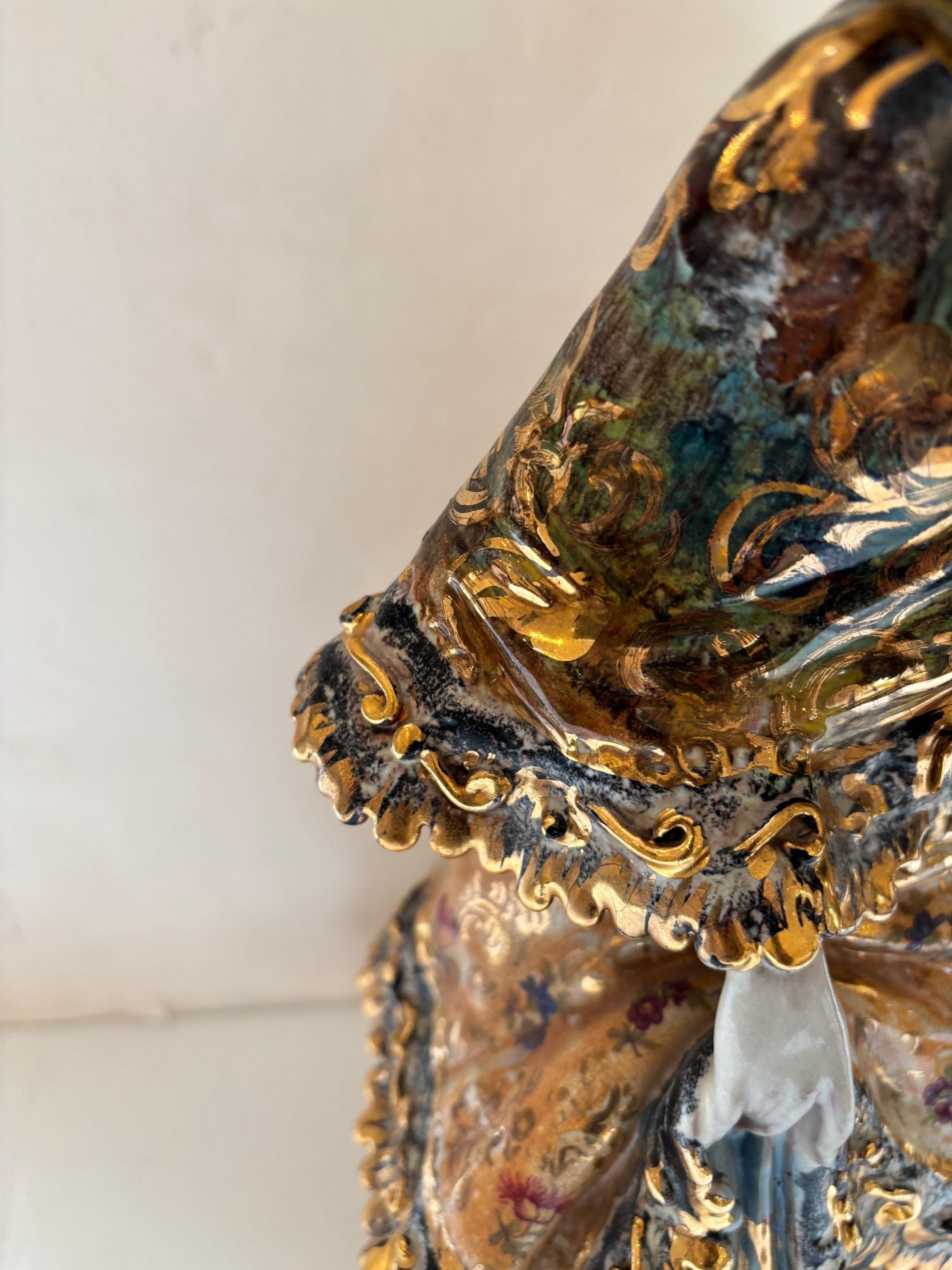 Antike italienische aufwändig verzierte Keramikskulptur von Eugenio Pattarino im Angebot 2