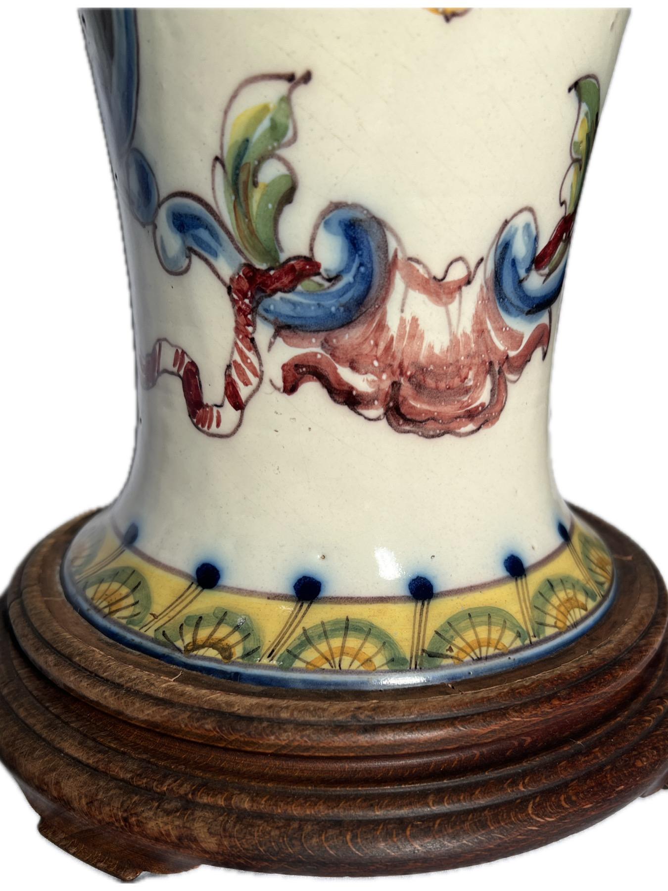 Antike italienische Fayence-Majolika-Porzellanvase aus Majolika, umgewandelt in eine Lampe, um 1880   im Angebot 1