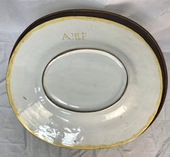 Table à plateau à plateau en faïence italienne ancienne