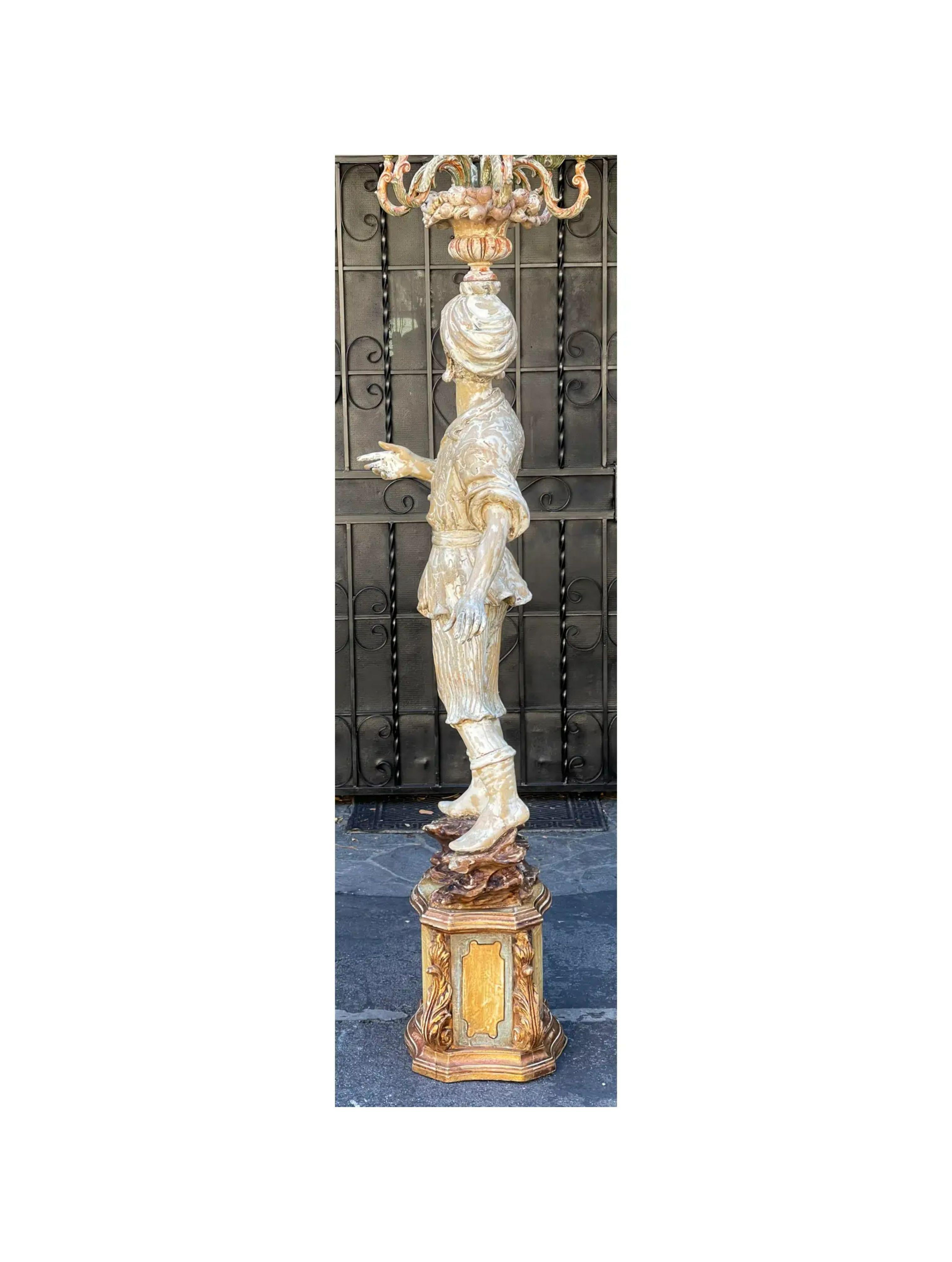 Ancien lampadaire italien Figural Stand Candelabra, début du 20e siècle en vente 4