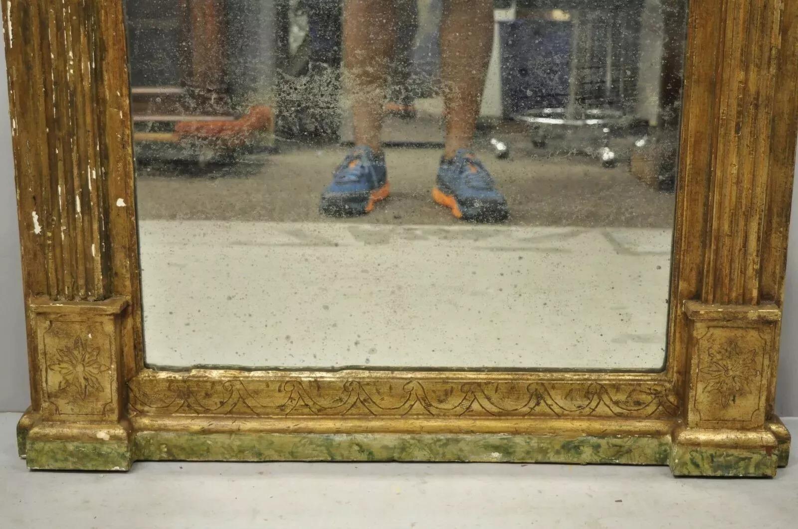 Antique Italian Florentine Giltwood Distressed Gold Looking Glass Wall Mirror In Good Condition For Sale In Philadelphia, PA