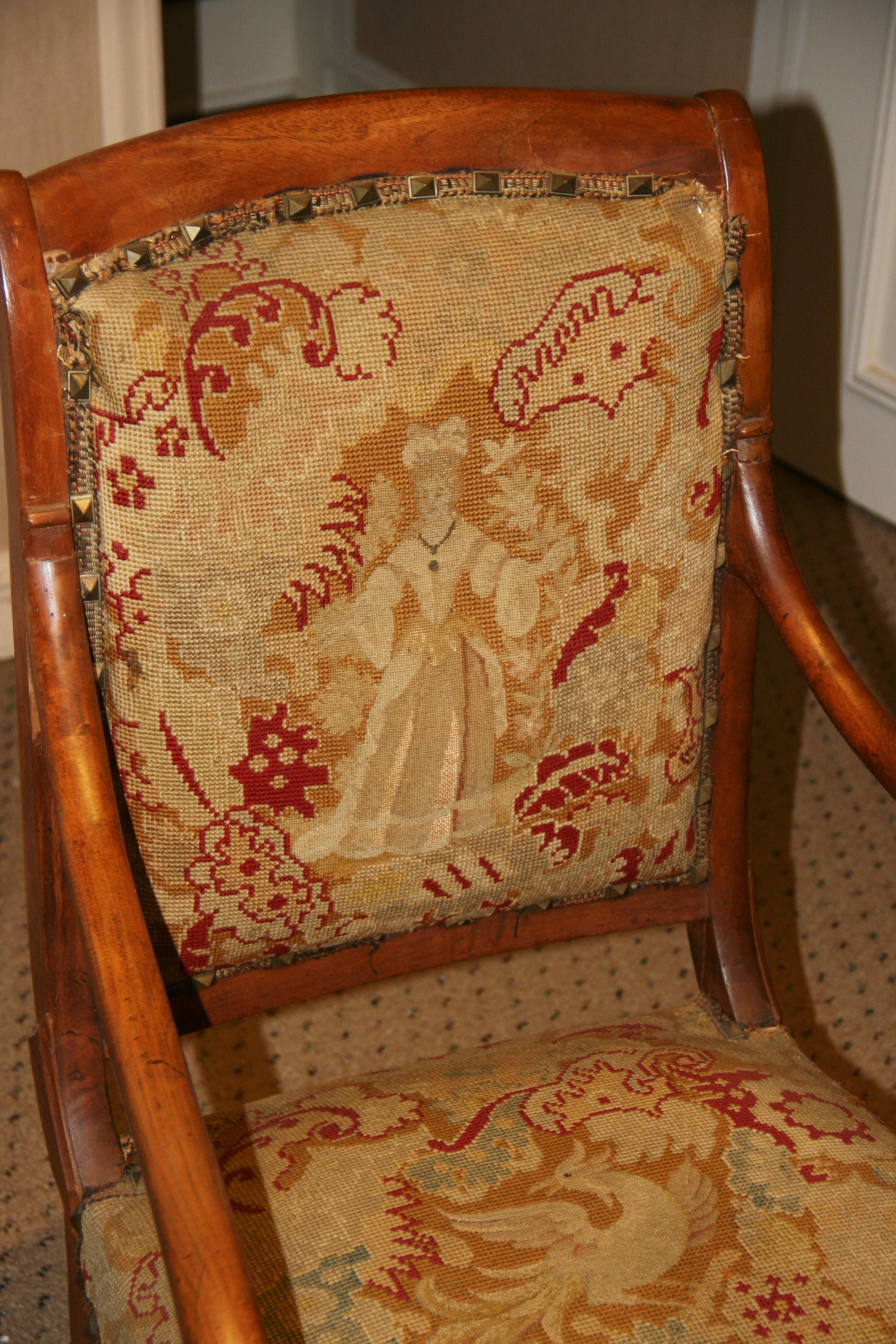 Sedie antiche italiane in legno di frutto con rivestimento in arazzo 1875 In condizioni buone in vendita a Douglas Manor, NY