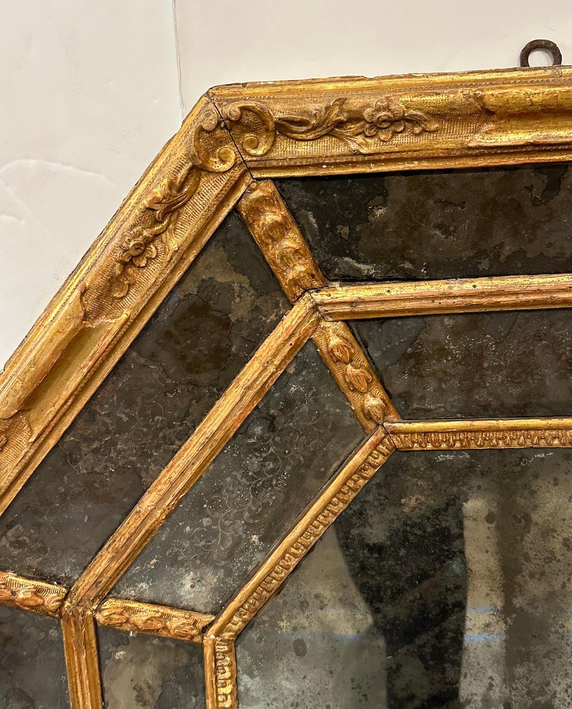 Neoclassical Antique Italian Gilded Octagonal  Mirror