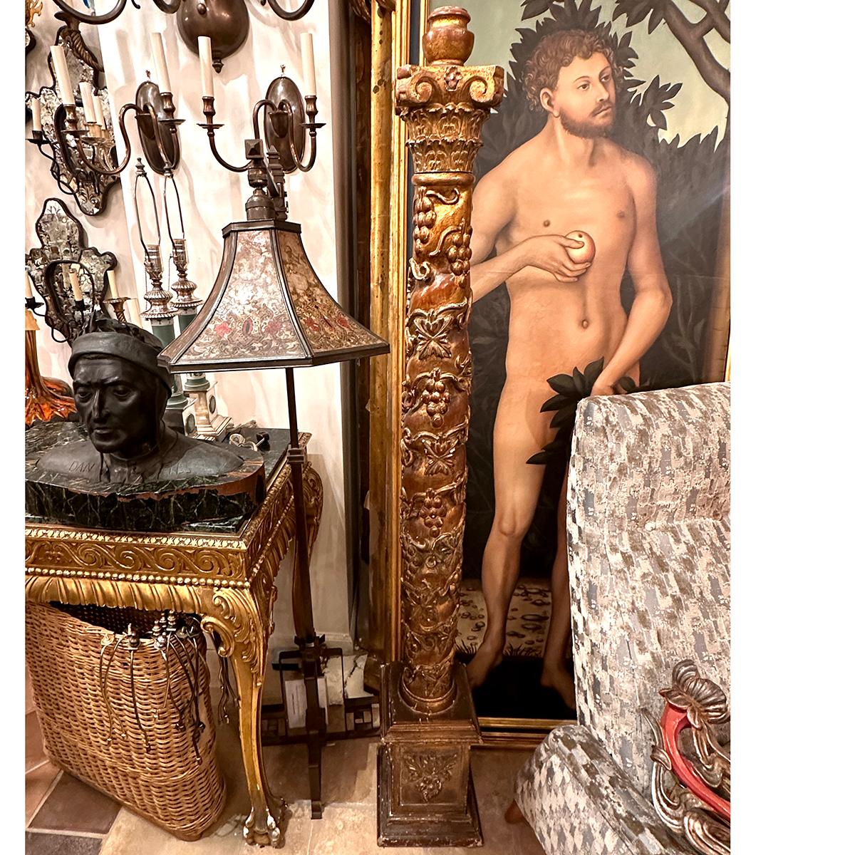 Début du 20ème siècle Lampadaire italien ancien en bois doré en vente
