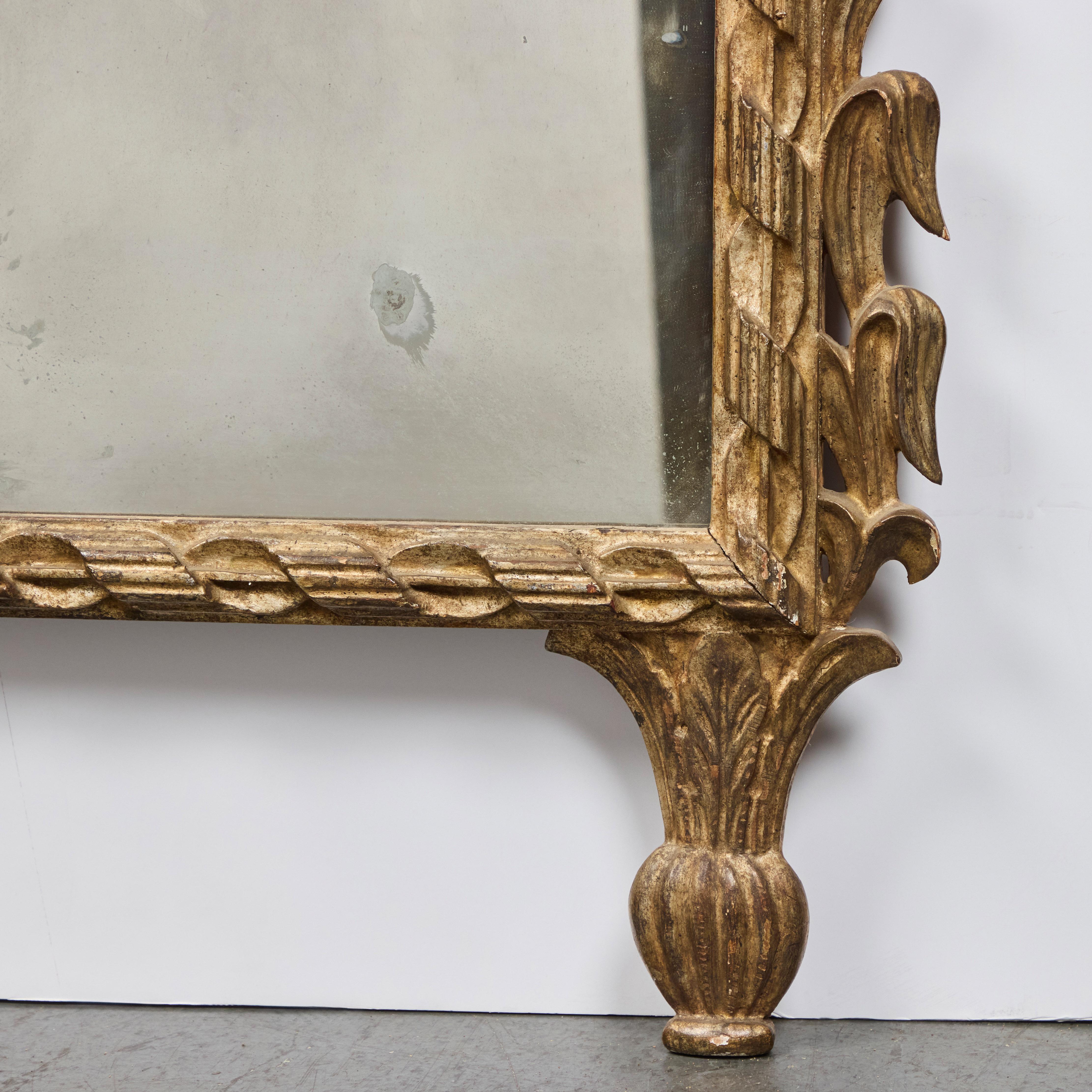 Antique Italian Gilt-wood Mirro In Good Condition For Sale In Los Angeles, CA