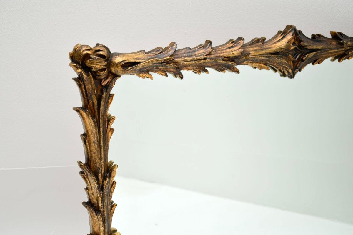 Rococo Antique Italian Gilt Wood Mirror (miroir italien en bois doré) en vente