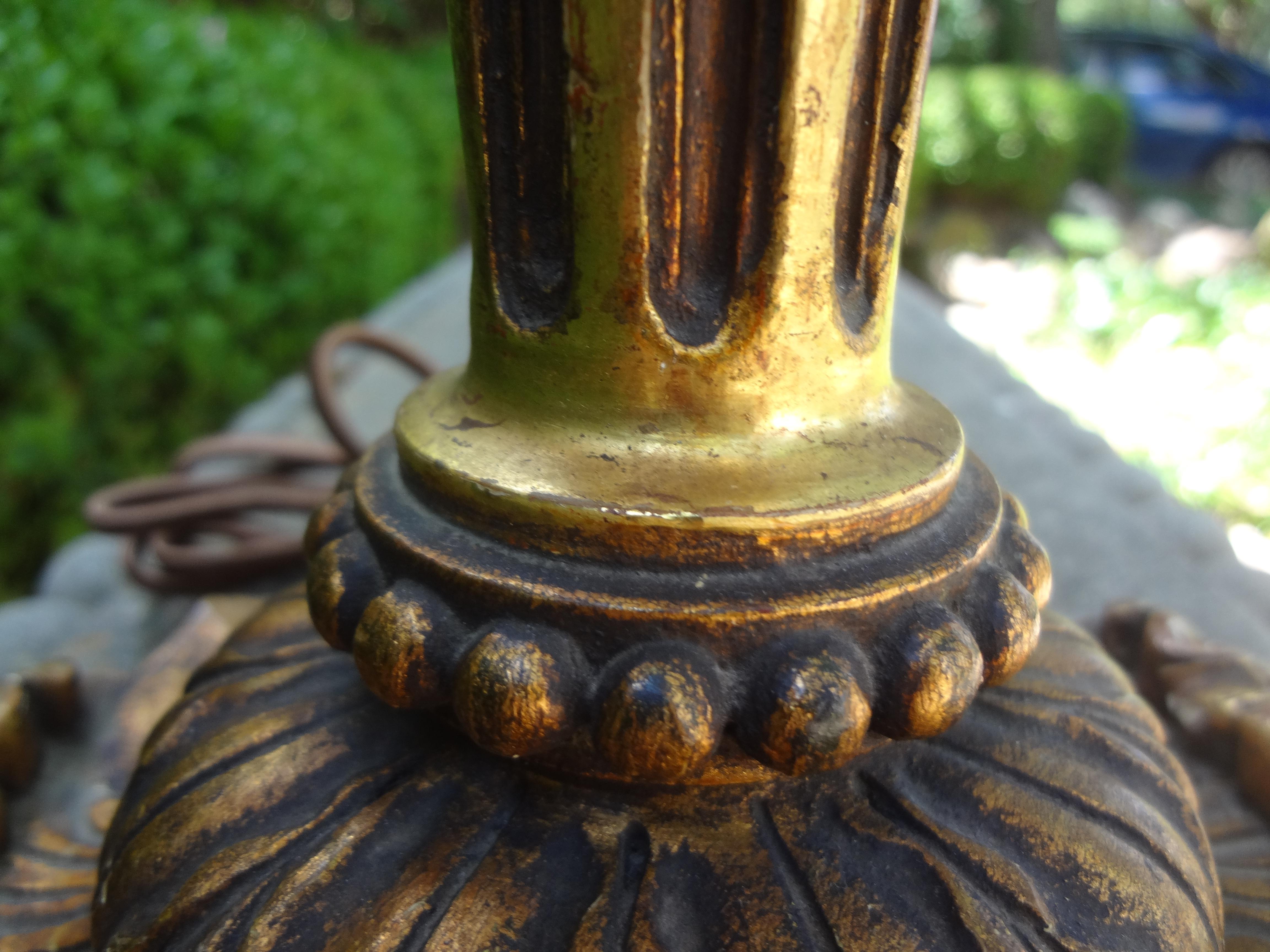 Antike italienische Giltwood-Lampe (Vergoldetes Holz) im Angebot