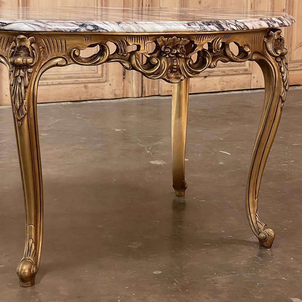 Table basse italienne ancienne en bois doré avec plateau en marbre ~ Table d'extrémité en vente 5