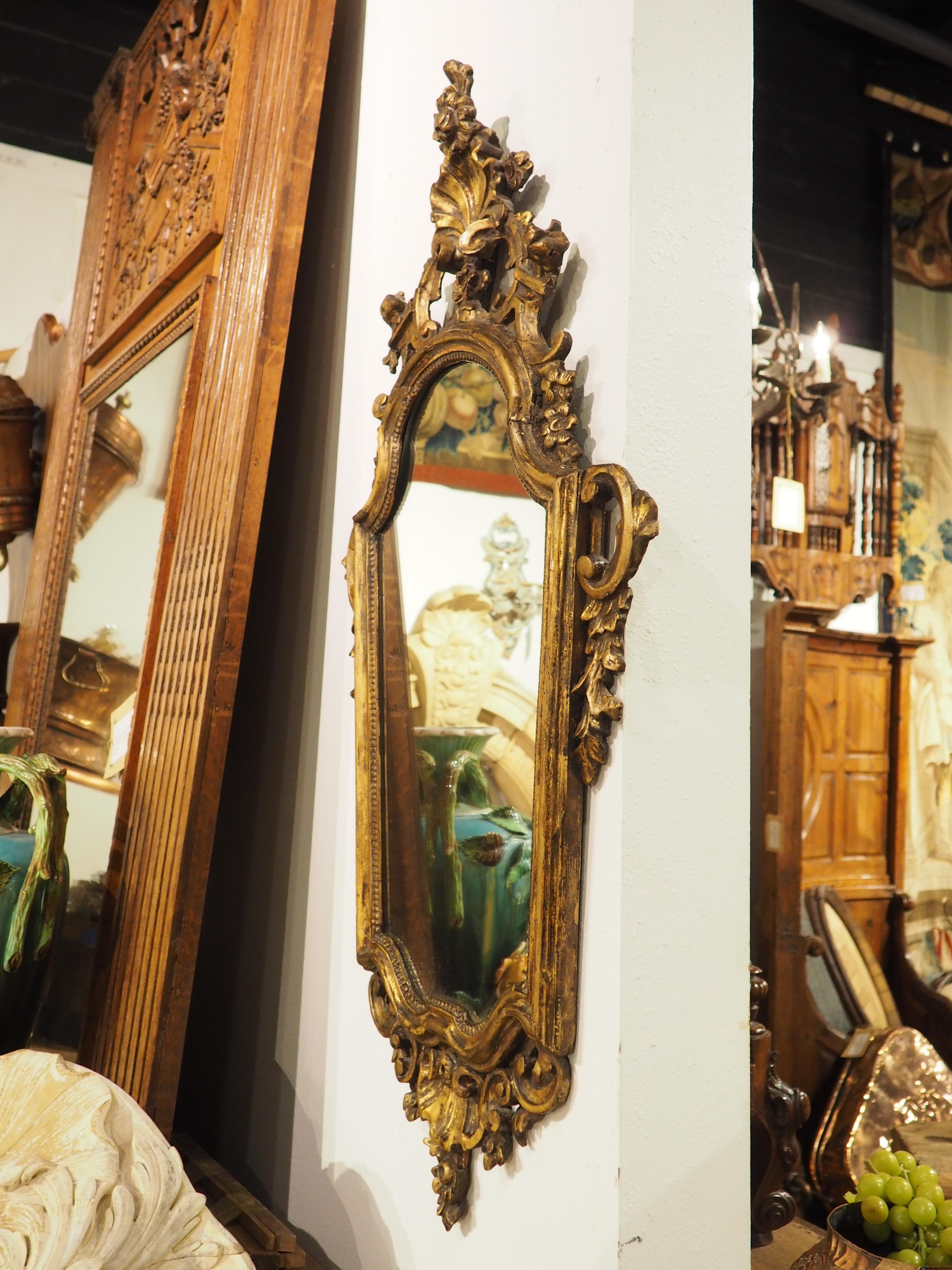 Antiker italienischer Giltwood-Spiegel, Venedig, 19. Jahrhundert im Angebot 3