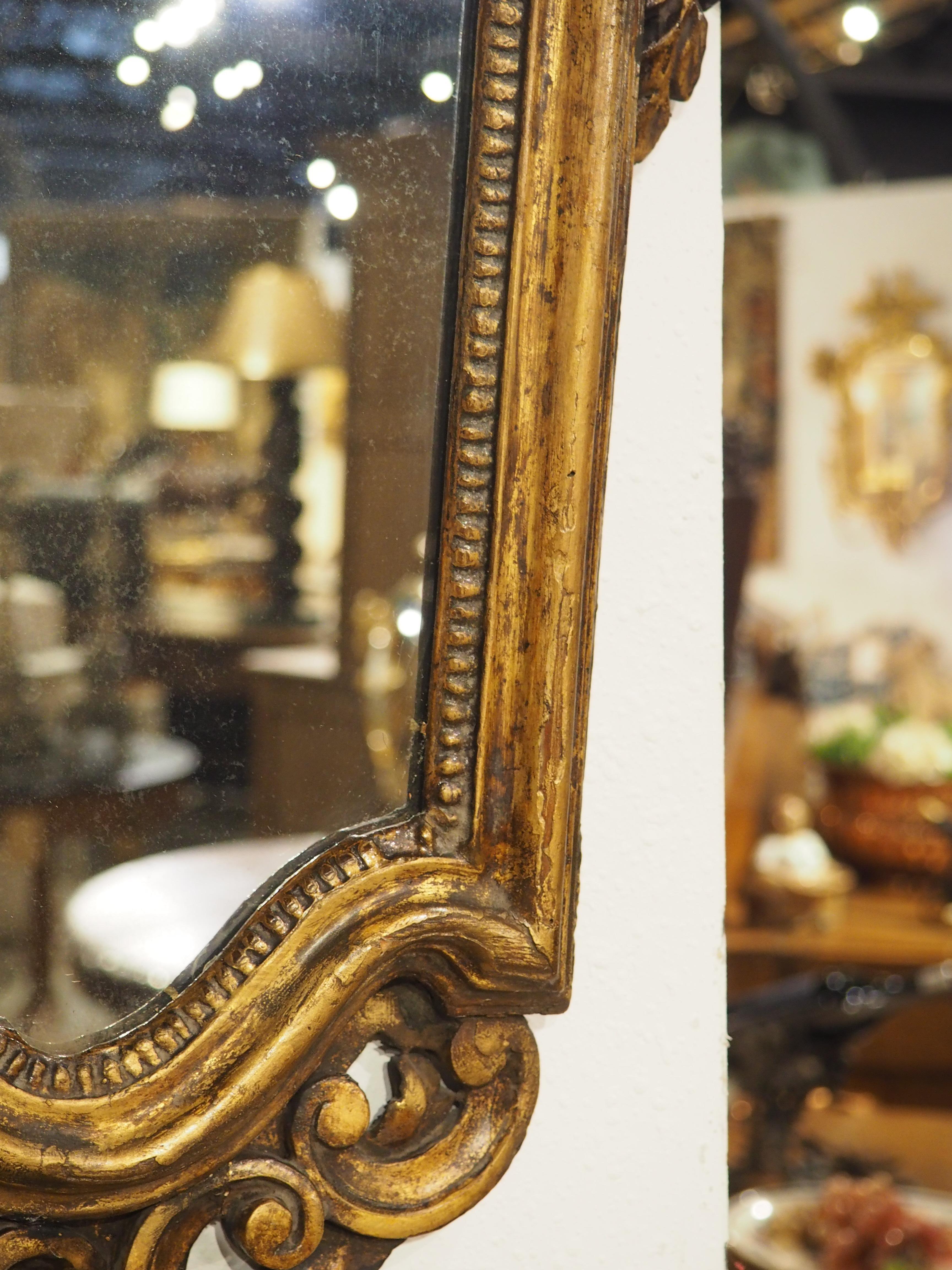 Antiker italienischer Giltwood-Spiegel, Venedig, 19. Jahrhundert im Zustand „Gut“ im Angebot in Dallas, TX