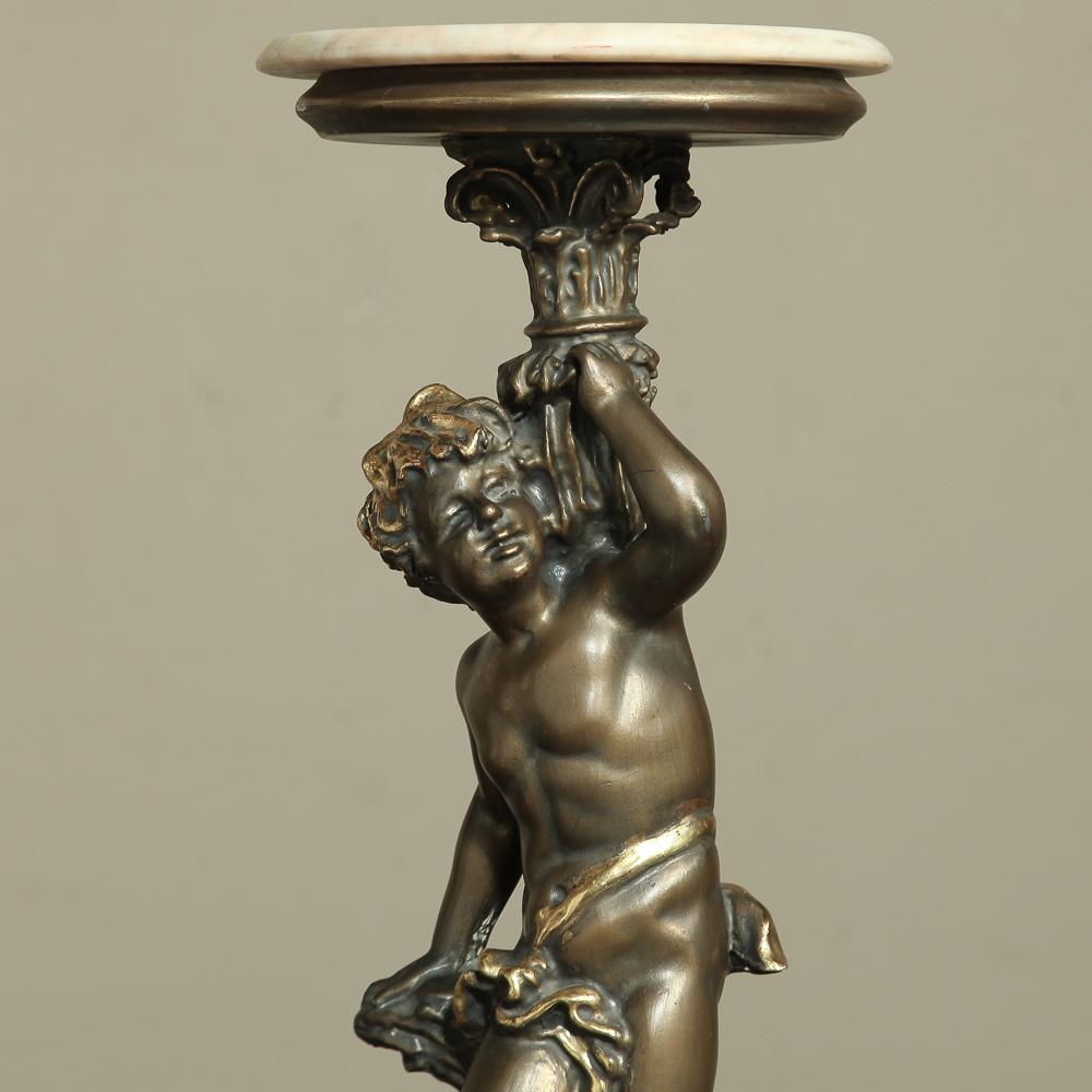 Antique Italian Giltwood Pedestal with Carved Cherub & Marble Top For Sale 1