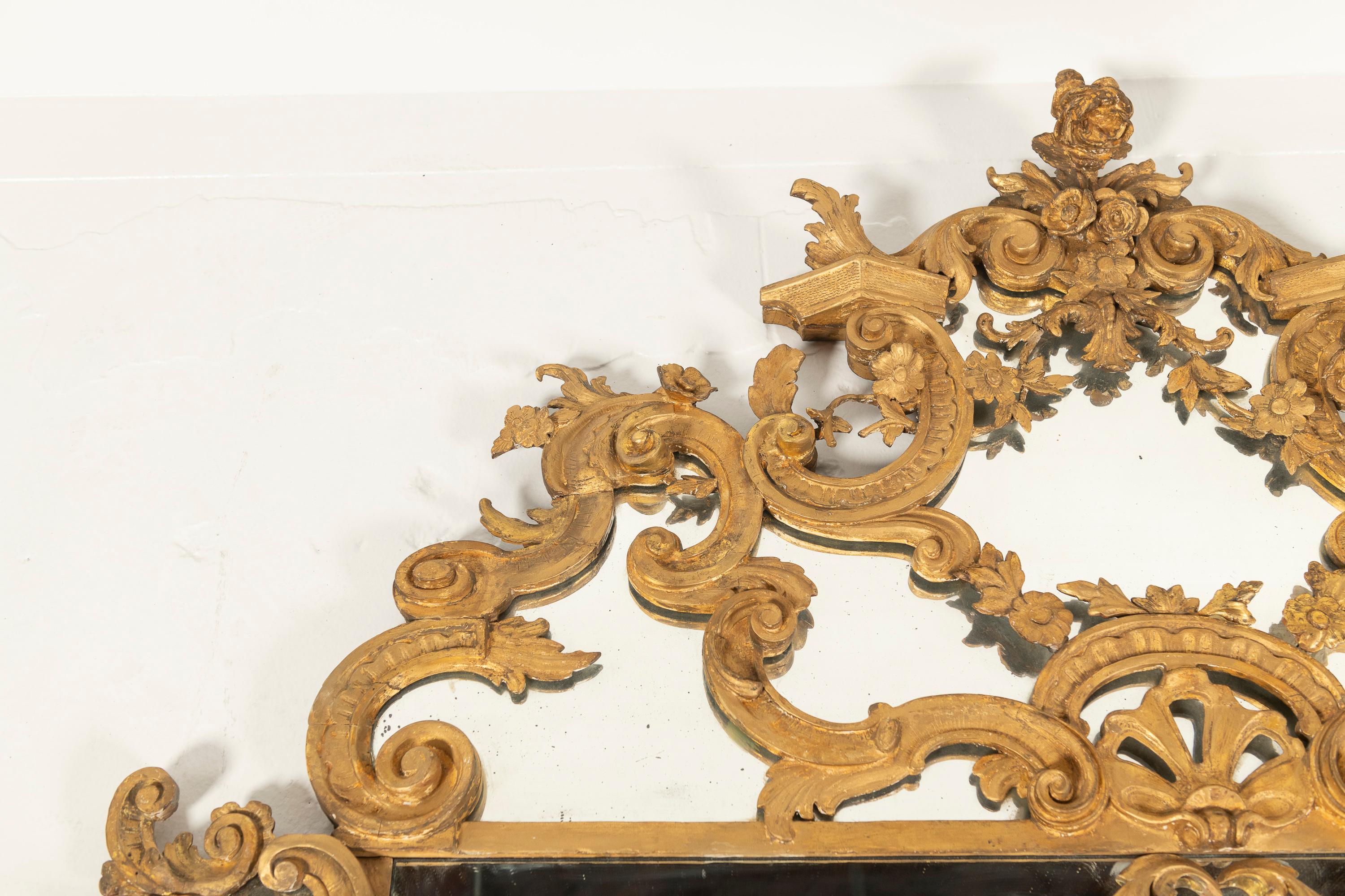 Antique Italian Giltwood Rectangular Mirror,  Late 18th Century For Sale 1