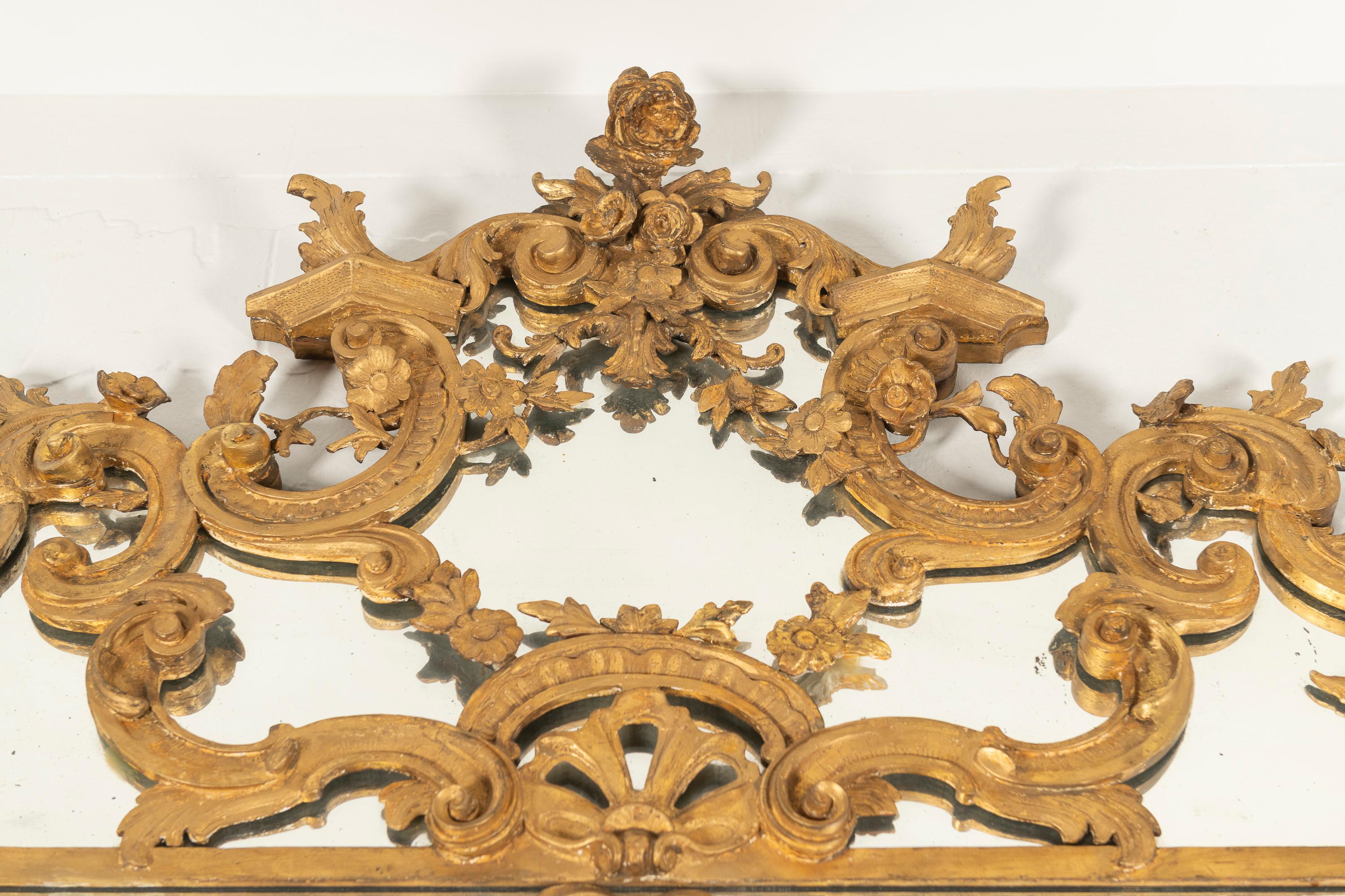 Antique Italian Giltwood Rectangular Mirror,  Late 18th Century For Sale 3