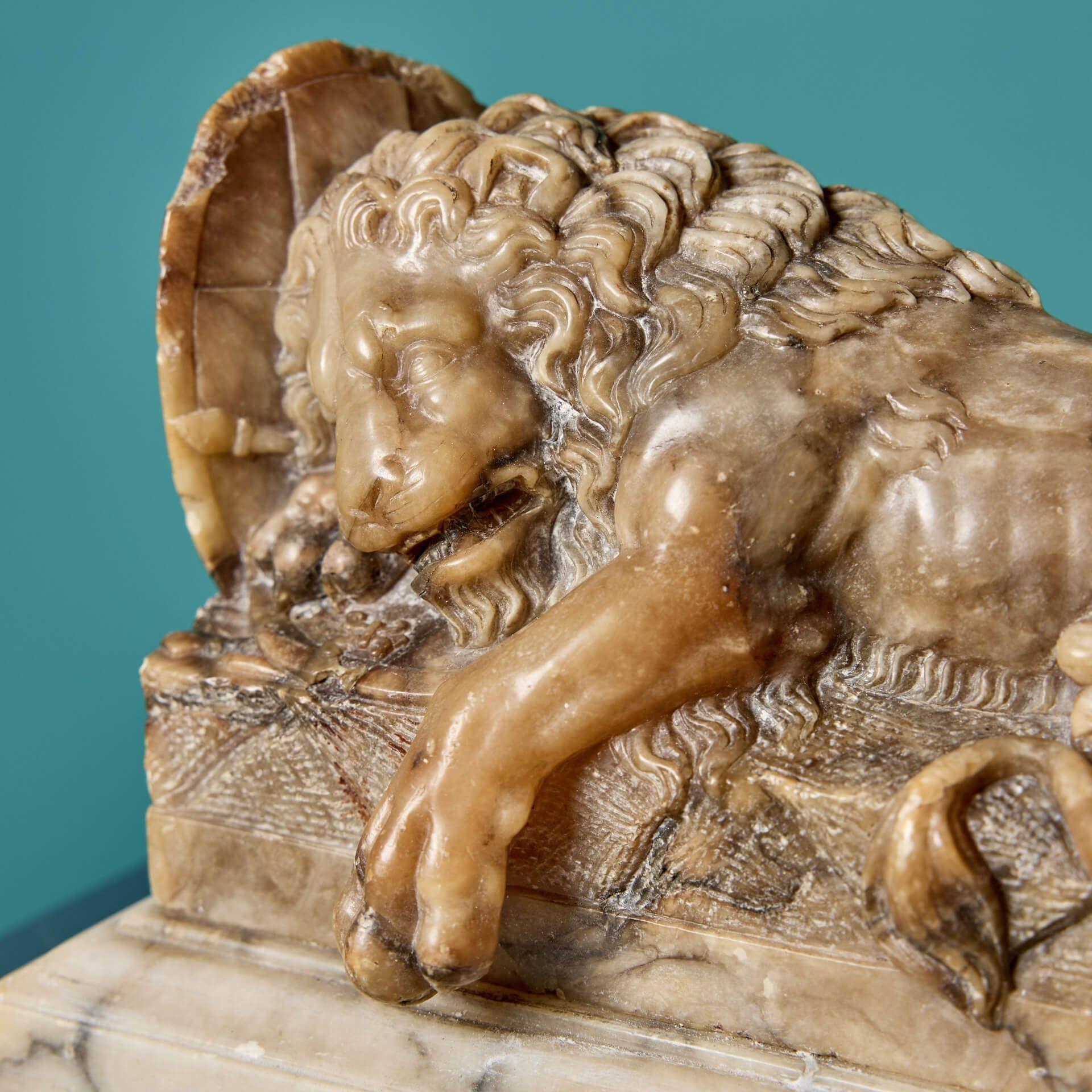 Escultura antigua del Gran Tour italiano del León de Lucerna Grand Tour en venta
