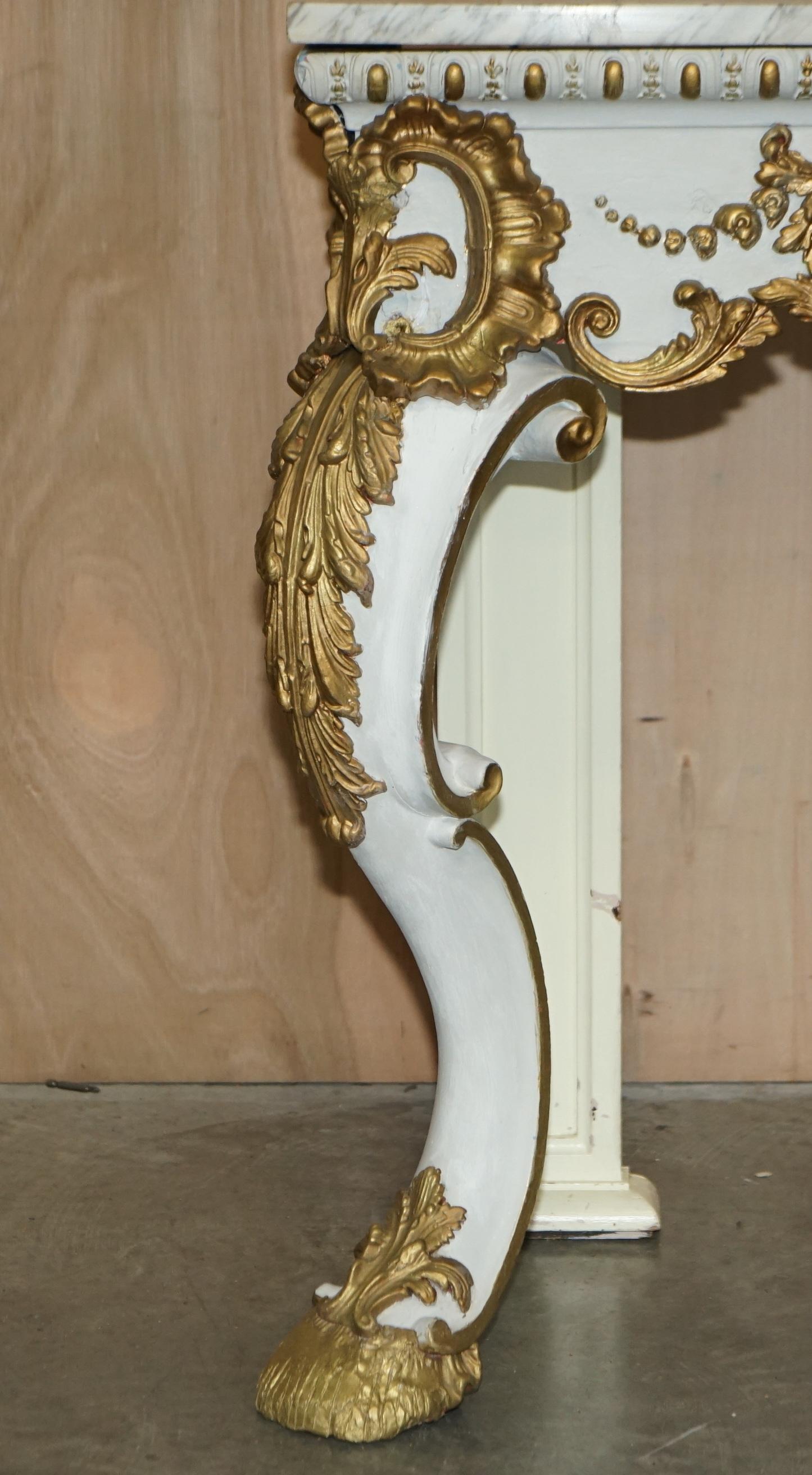 Fatto a mano ANTICO TAVOLO A CONSOLE IN LEGNO E MARMO intagliato a mano CIRCA 1860 VENEZIA in vendita