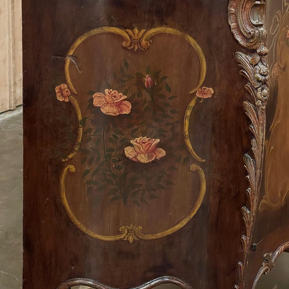 Ancienne commode italienne bombée peinte à la main en marbre ~ Cabinet en vente 9