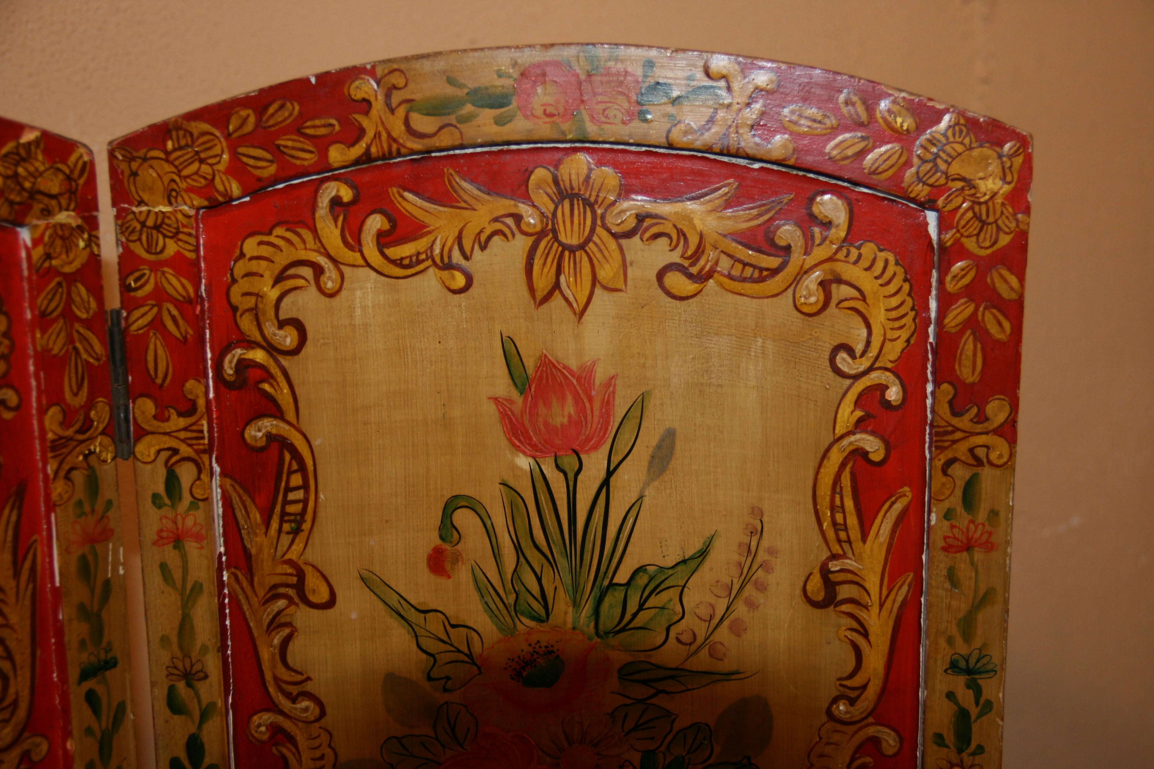 Antiquités italiennes peintes à la main, écran de table à deux faces Bon état - En vente à Douglas Manor, NY