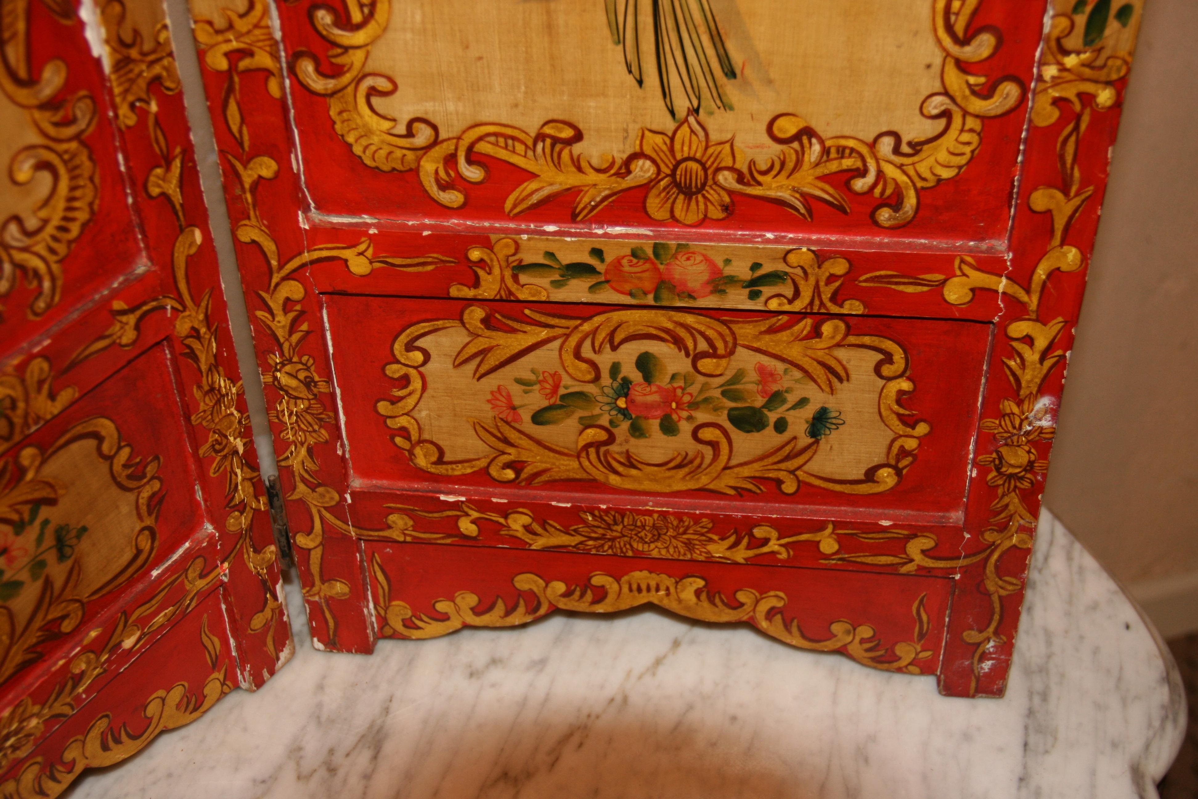 Dipinto a mano Antique Italian Hand Painted Two Sided Table Top Screen in vendita