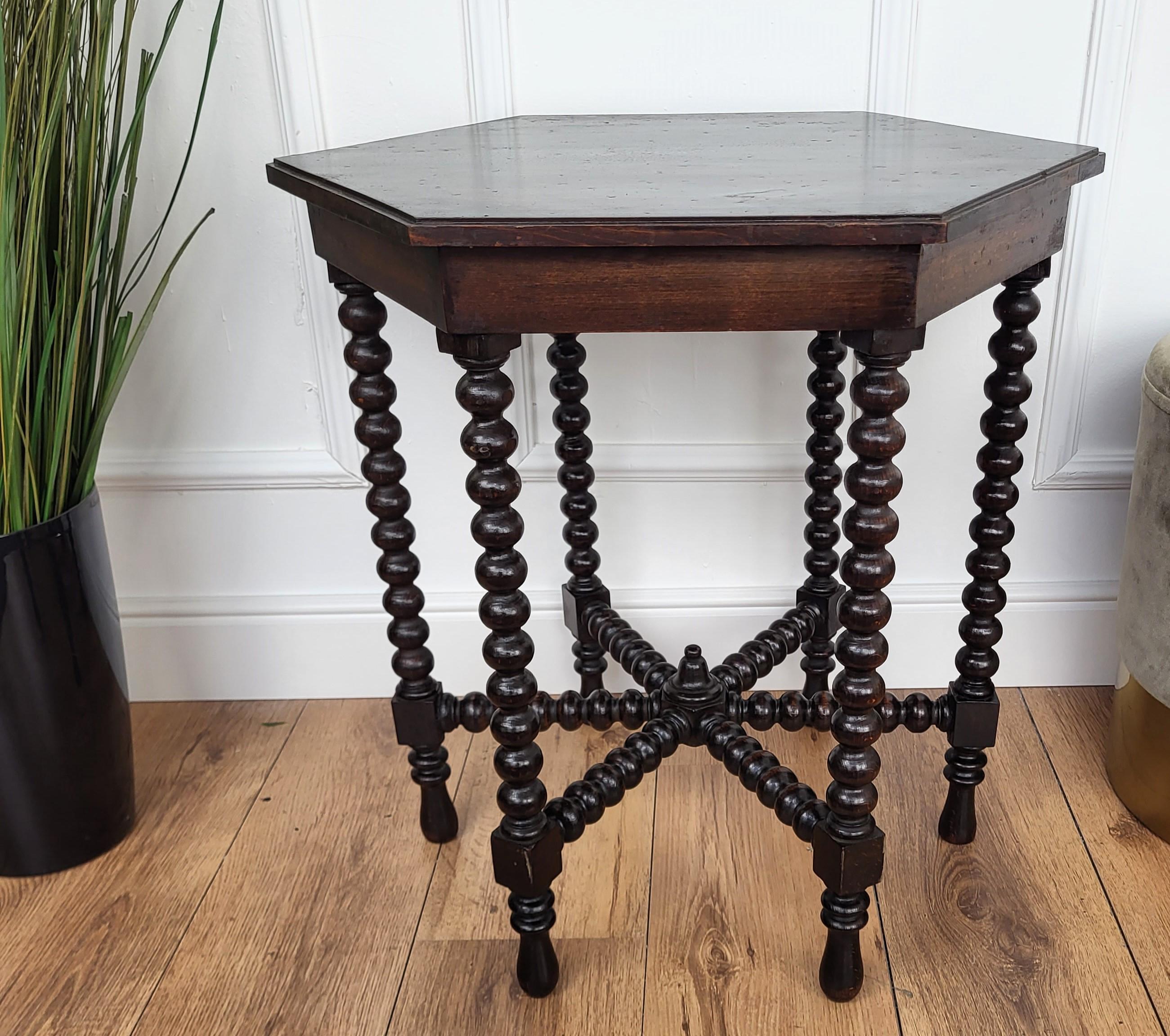 Antique Italian Hexagonal Black Walnut Side Table Stool with Bobbin Turned Legs In Good Condition In Carimate, Como