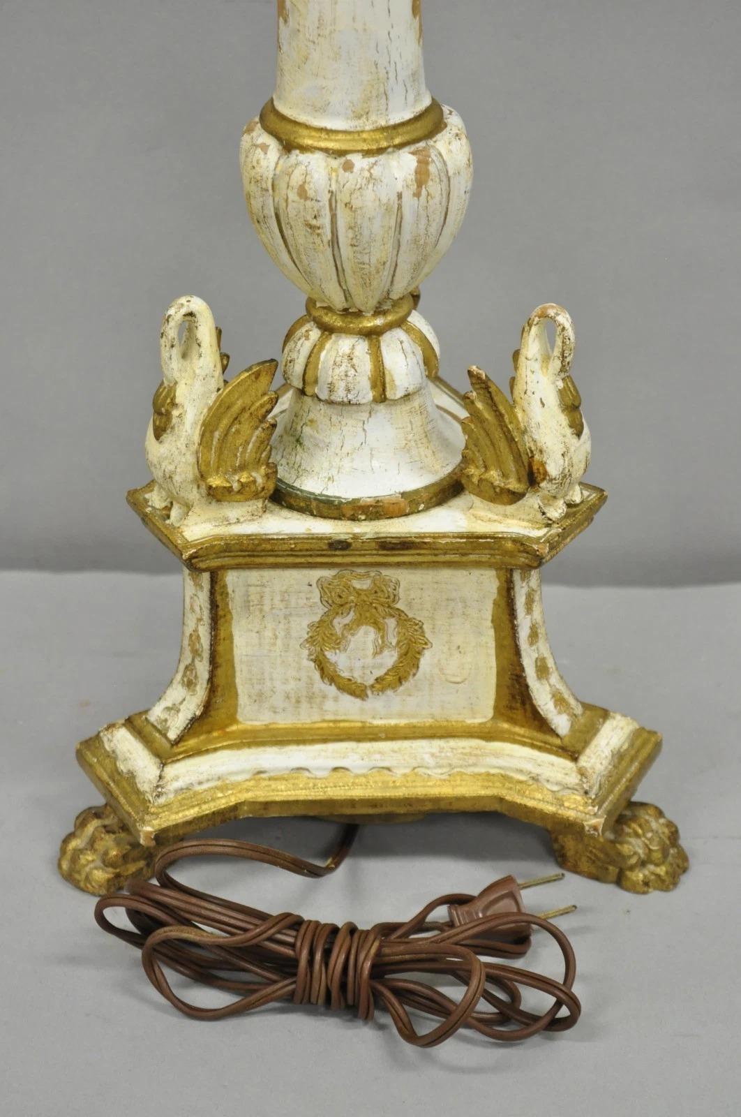Antique Italian Hollywood Regency Cream Gold Giltwood Column Table Lamp w/ Swans For Sale 4