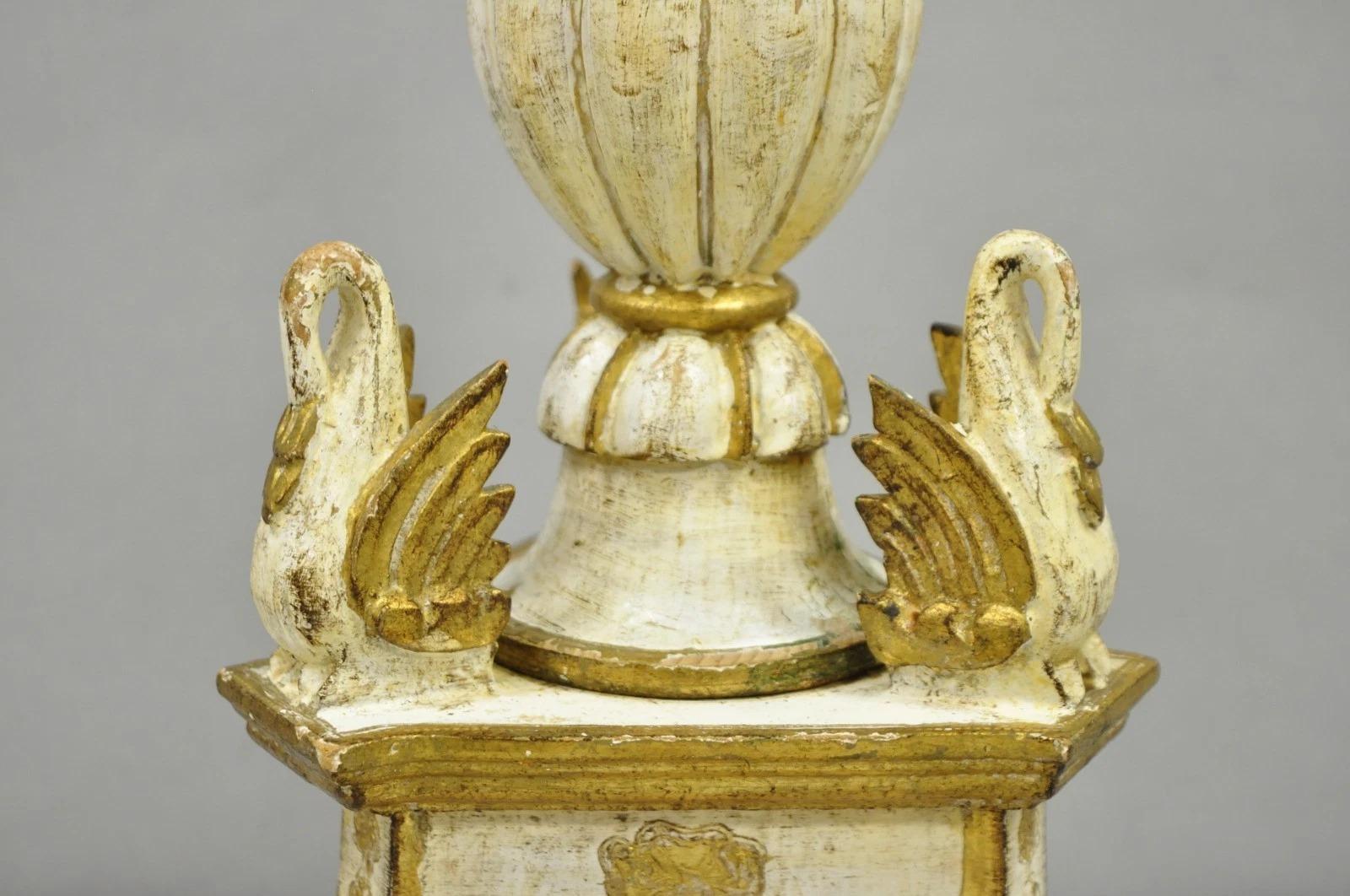 20th Century Antique Italian Hollywood Regency Cream Gold Giltwood Column Table Lamp w/ Swans For Sale