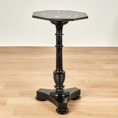 Antiker italienischer Tisch oder Ständer mit Intarsien aus Pietra Dura Stone