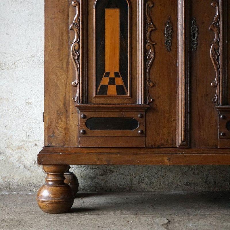 Inlay Antique Italian Inlaid Walnut Cabinet Fitted with Drawers, 17th Century