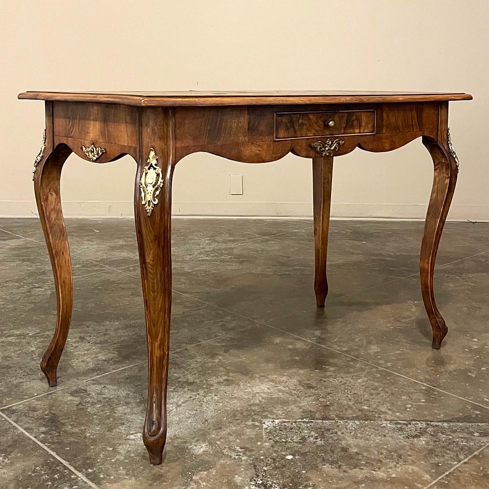 Antique Italian Inlaid Walnut Game Table In Good Condition For Sale In Dallas, TX