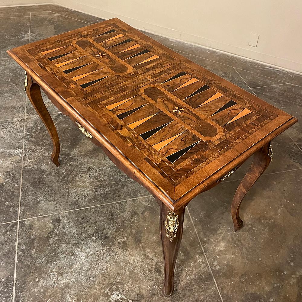 Antique Italian Inlaid Walnut Game Table In Good Condition For Sale In Dallas, TX