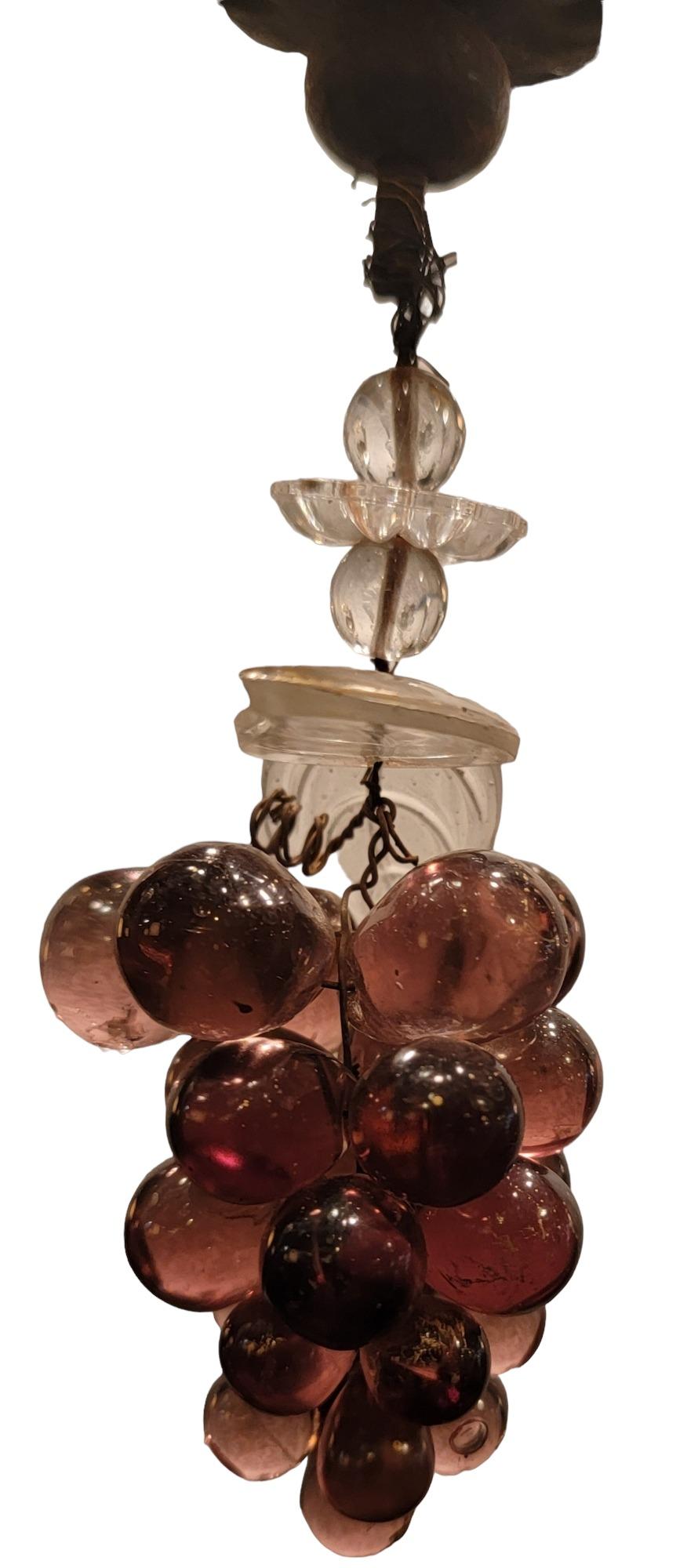 Cristal Lustre italien ancien en fer et cristal avec des fruits en cristal en vente
