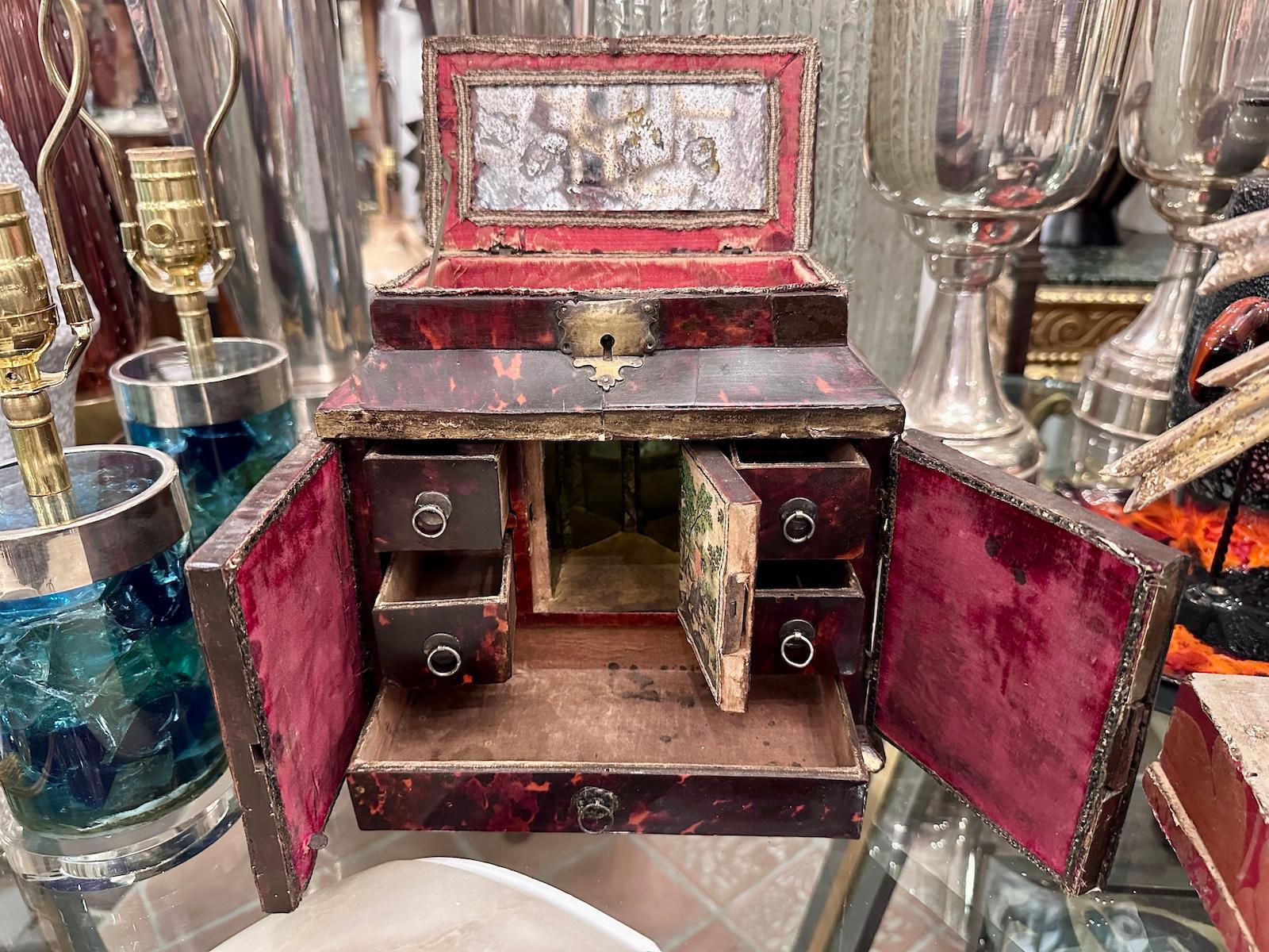 Late 19th Century Antique Italian Jewelry Box For Sale