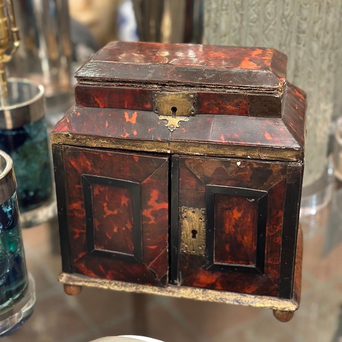 Antique Italian Jewelry Box For Sale 3