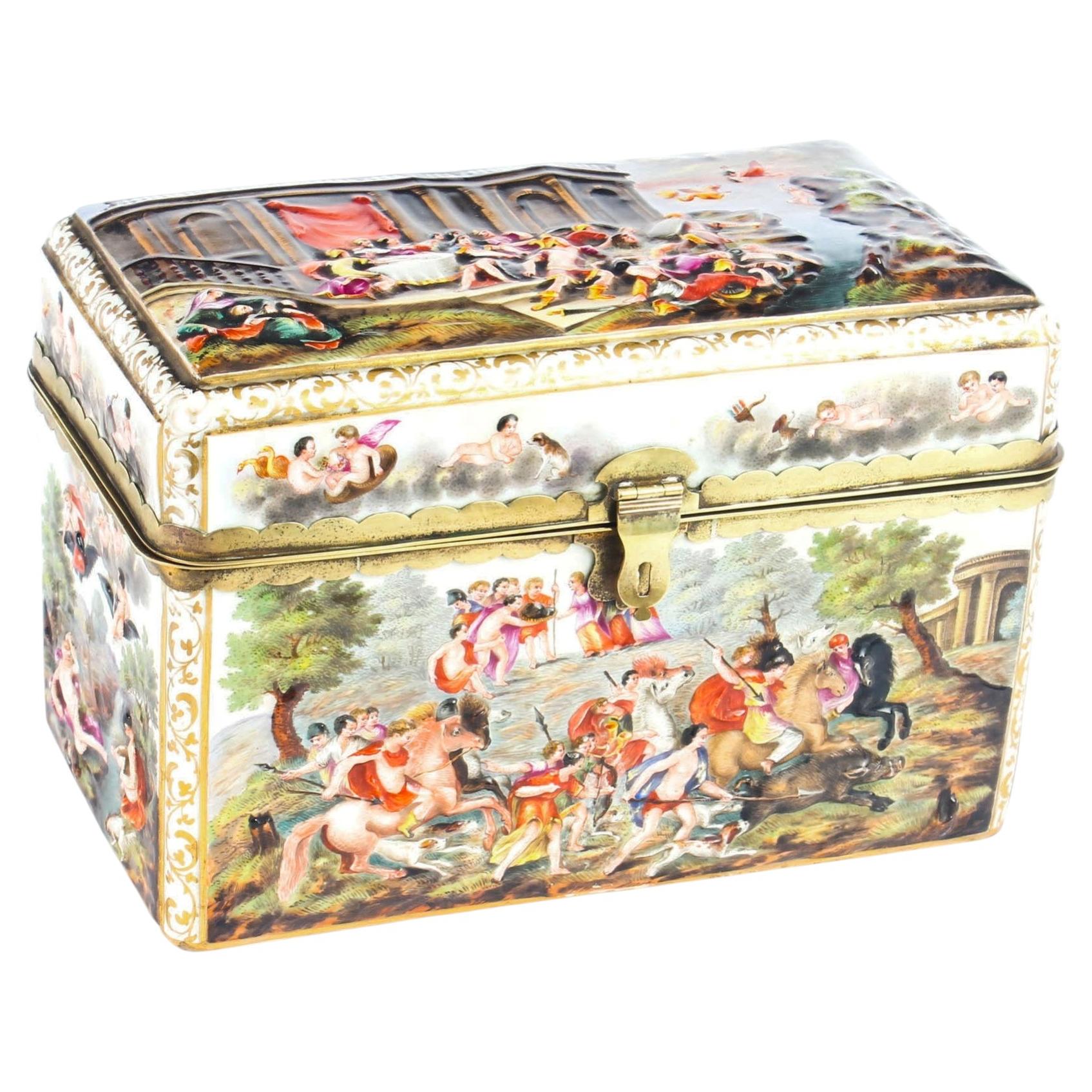 Antique Italian Large Capodimonte Porcelain Table Casket 19th Century