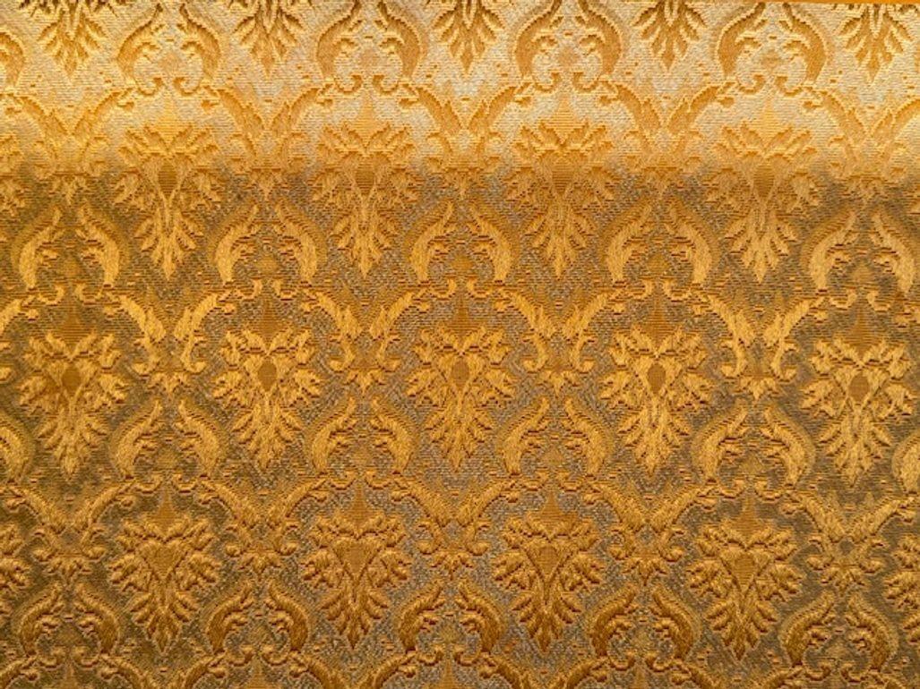 Antico mobile in stile impero di grandi dimensioni in legno di noce con apertura a strappo In condizioni buone in vendita a Dallas, TX