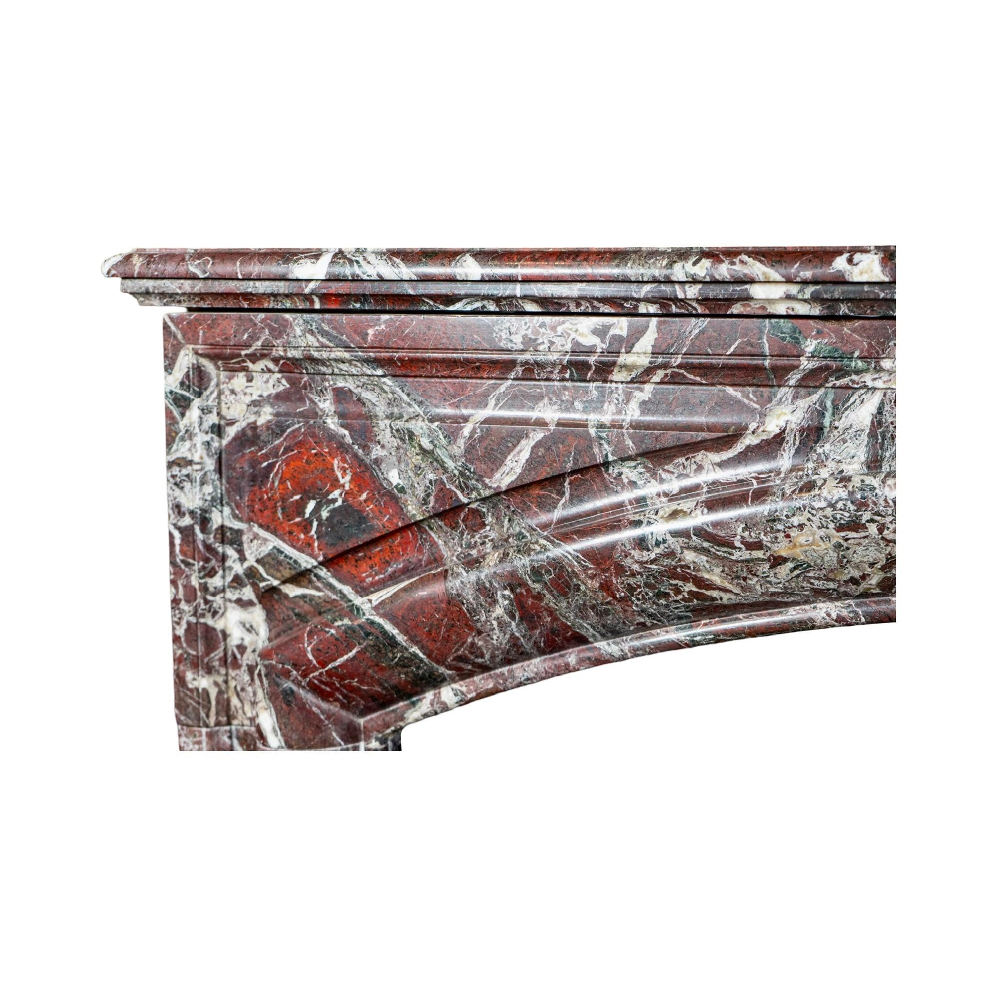 Antiker italienischer Levanto Rouge-Marmorkaminsims aus Levanto im Angebot 7