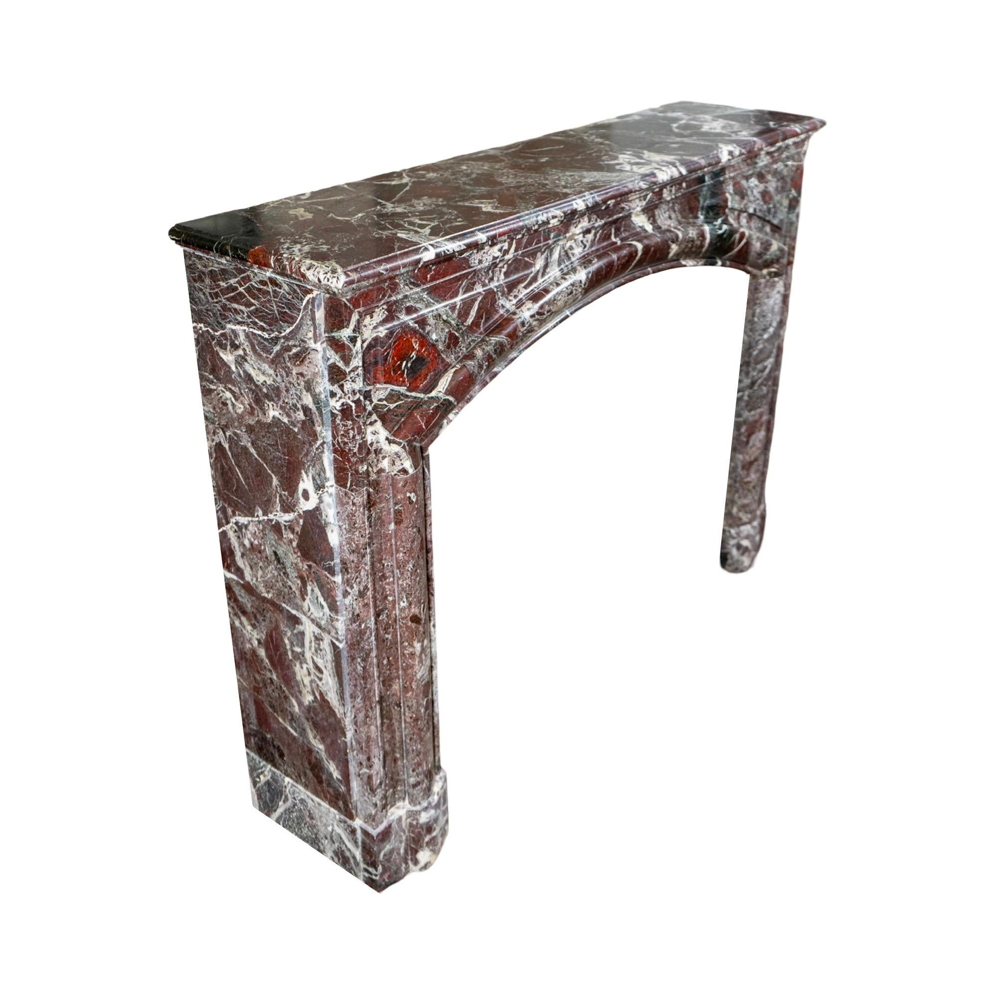 Antiker italienischer Levanto Rouge-Marmorkaminsims aus Levanto im Angebot 1