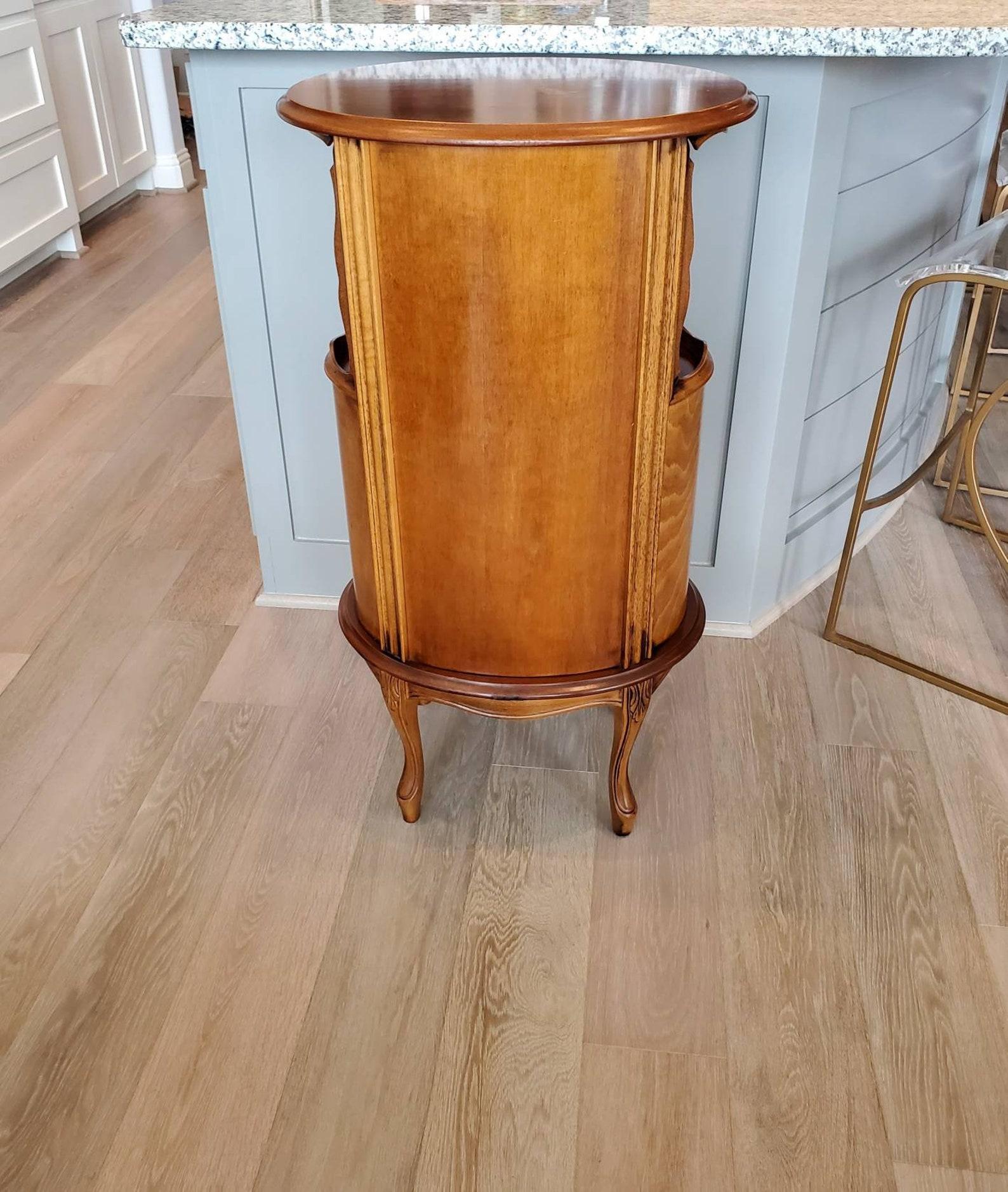 Antique Italian Louis XV Style End Table For Sale 5