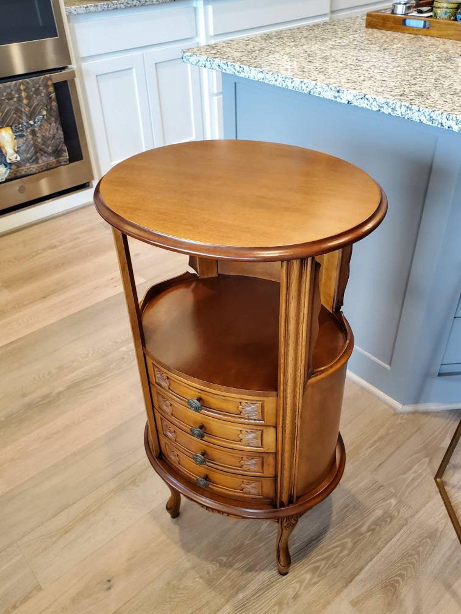 Antique Italian Louis XV Style End Table For Sale 3